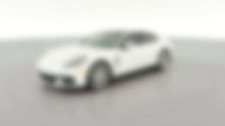 2019 Porsche Panamera vehicle photo