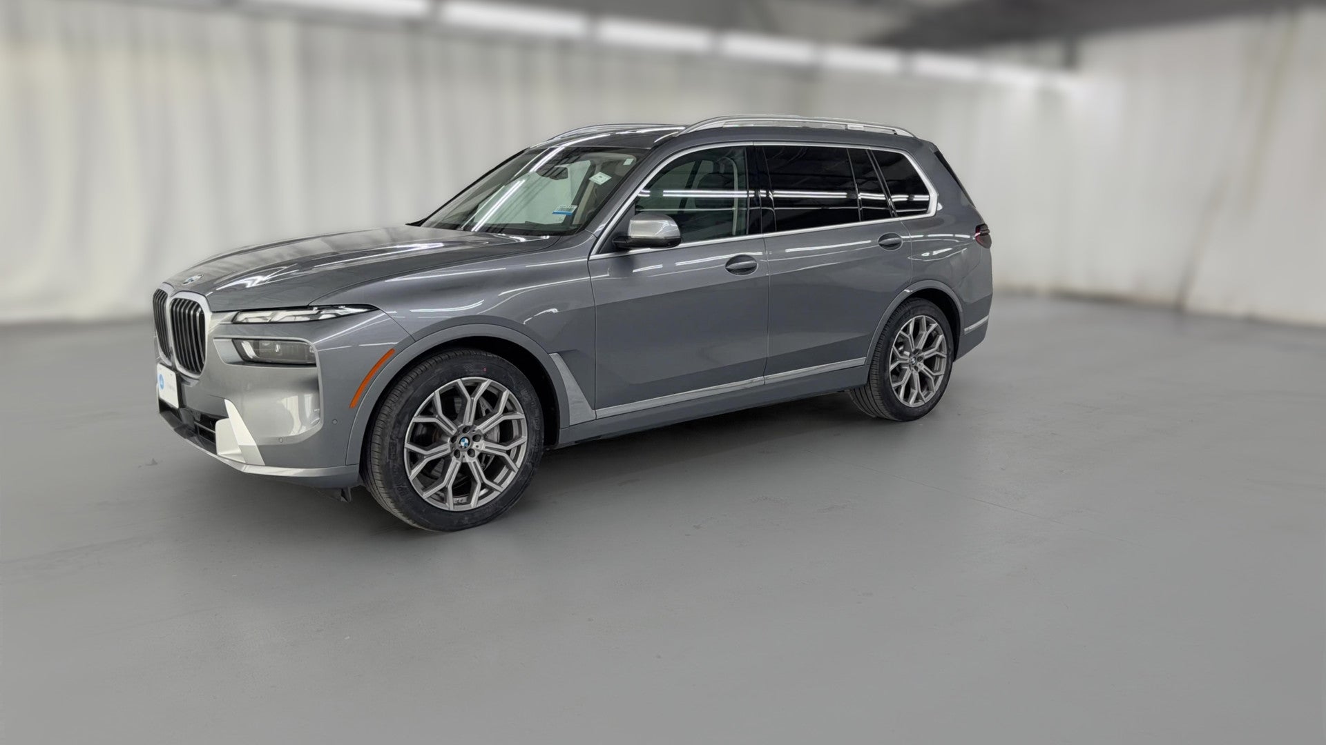 2023 BMW X7 vehicle photo