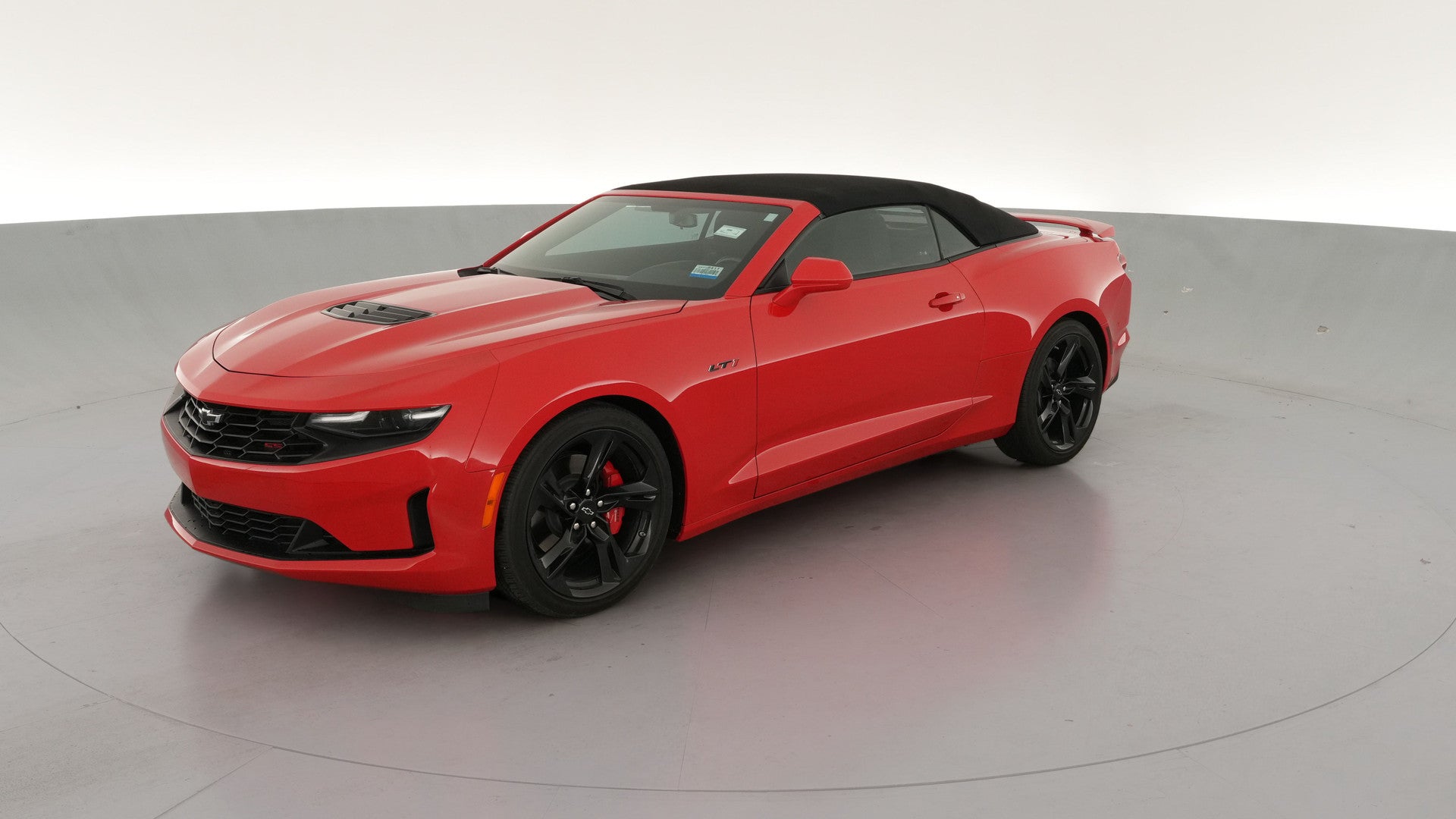2021 Chevrolet Camaro vehicle photo