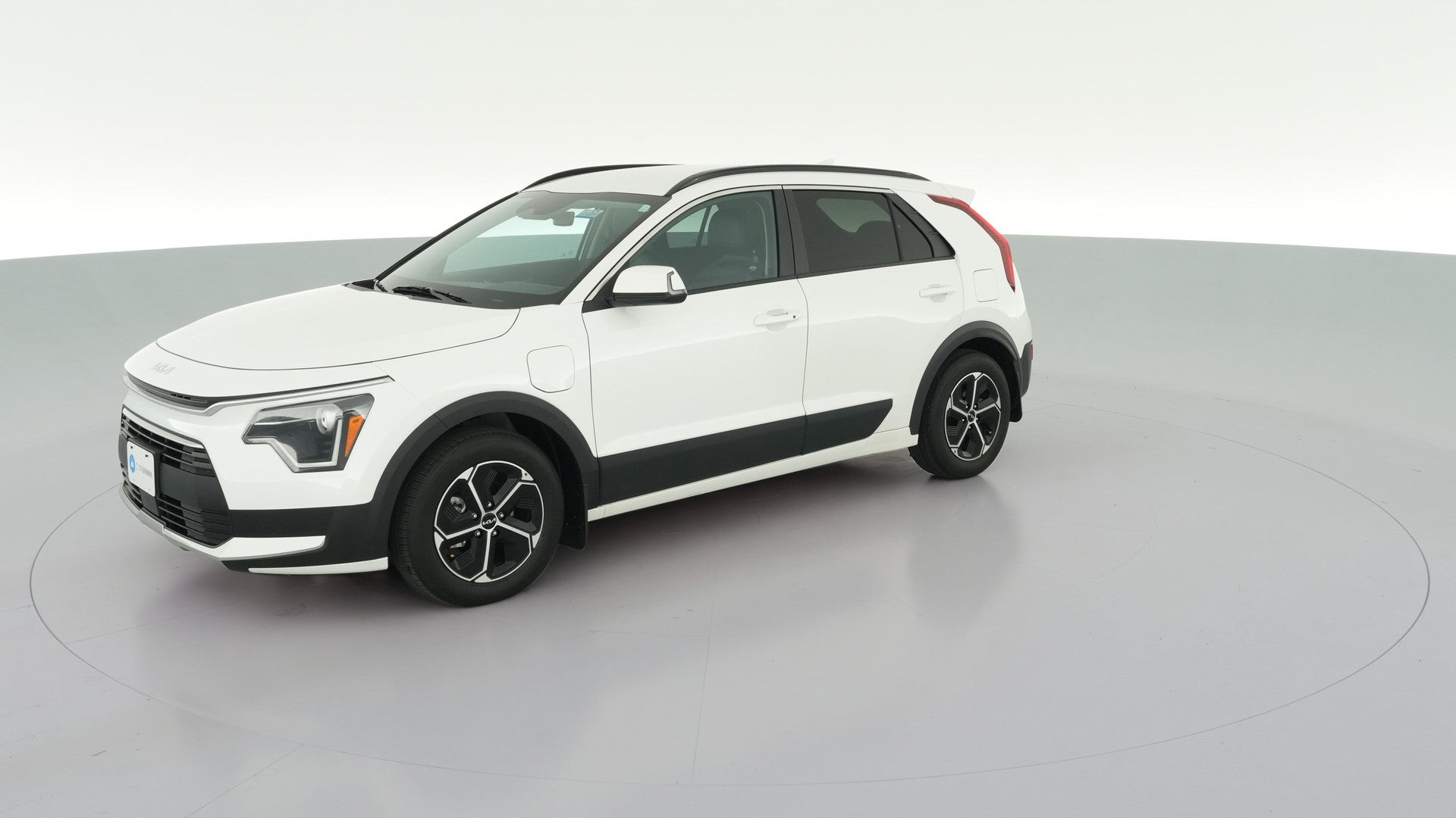 2025 Kia Niro Plug-in Hybrid vehicle photo
