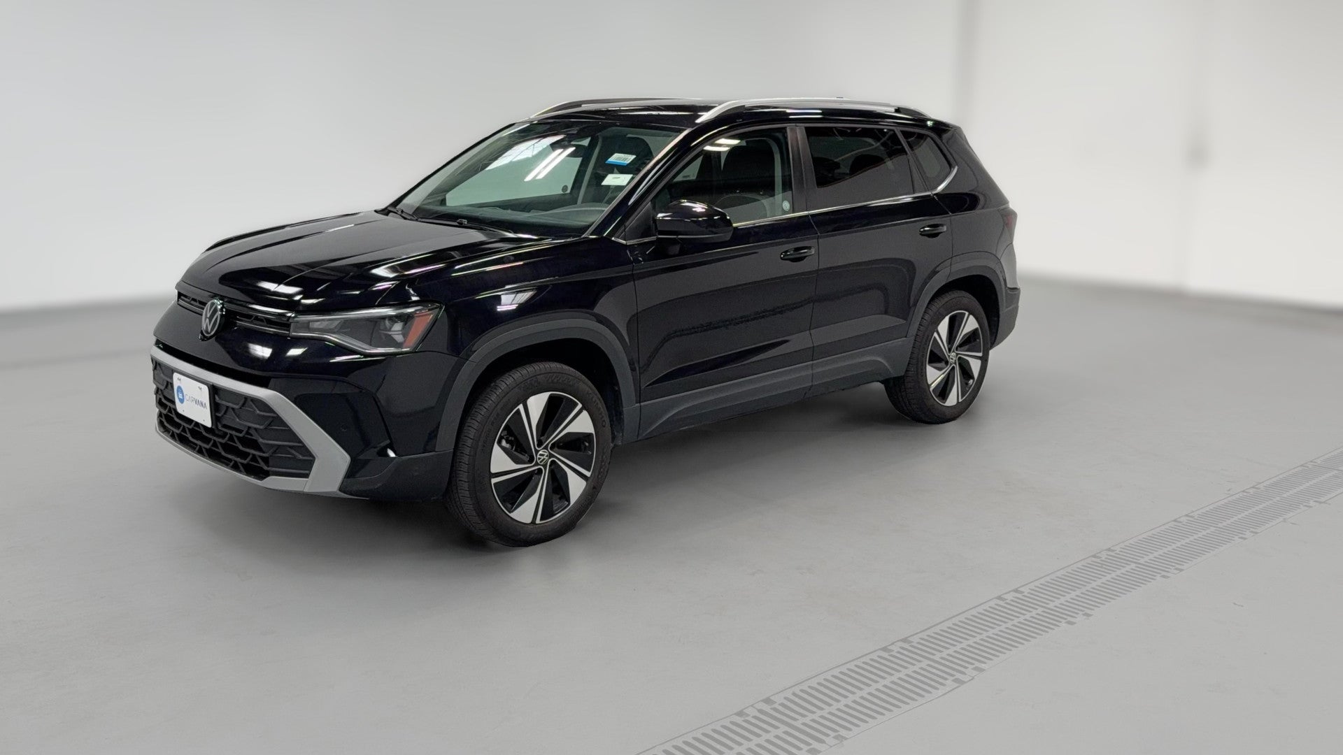 2025 Volkswagen Taos vehicle photo