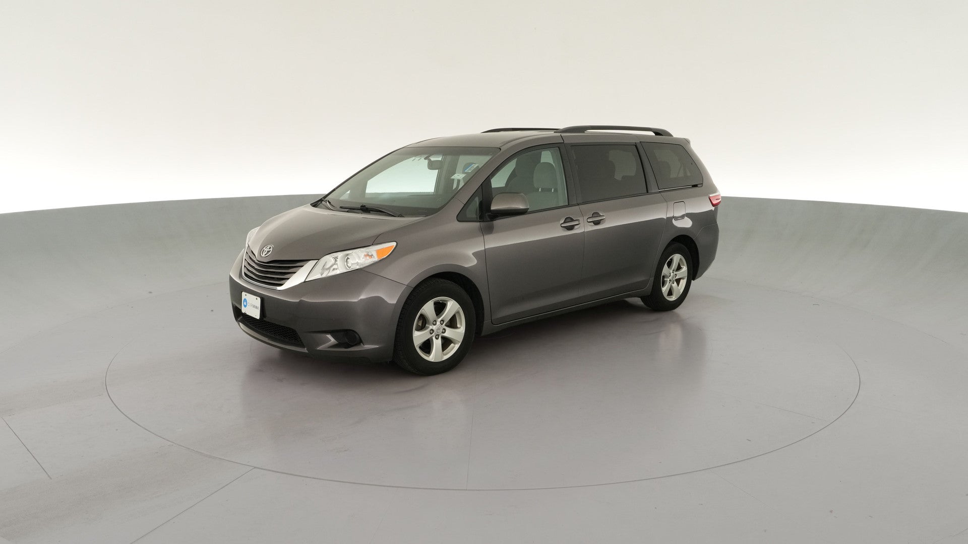 2015 Toyota Sienna vehicle photo