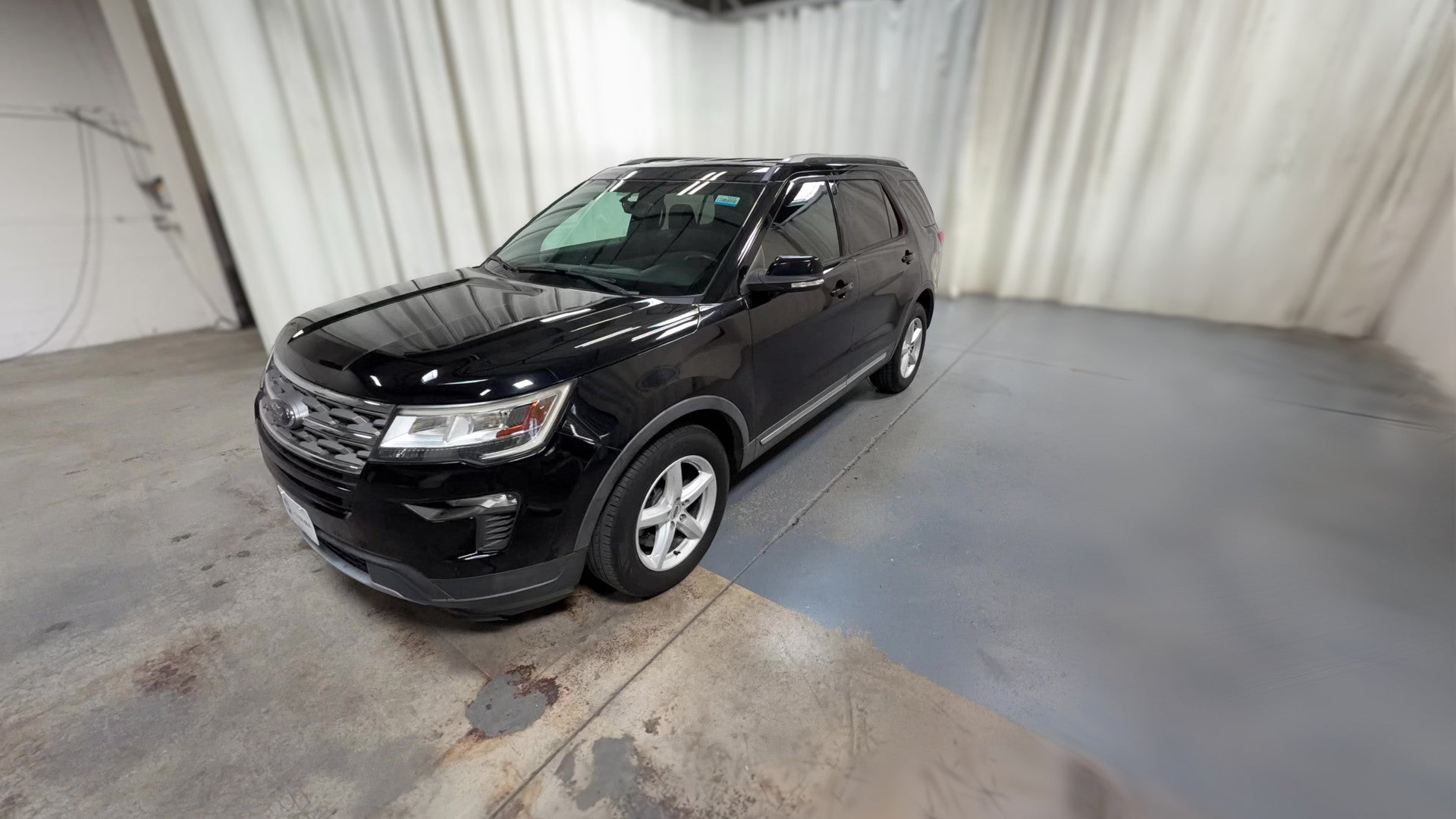 2018 Ford Explorer vehicle photo