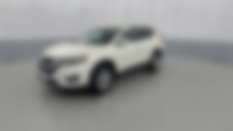2017 Nissan Rogue vehicle photo