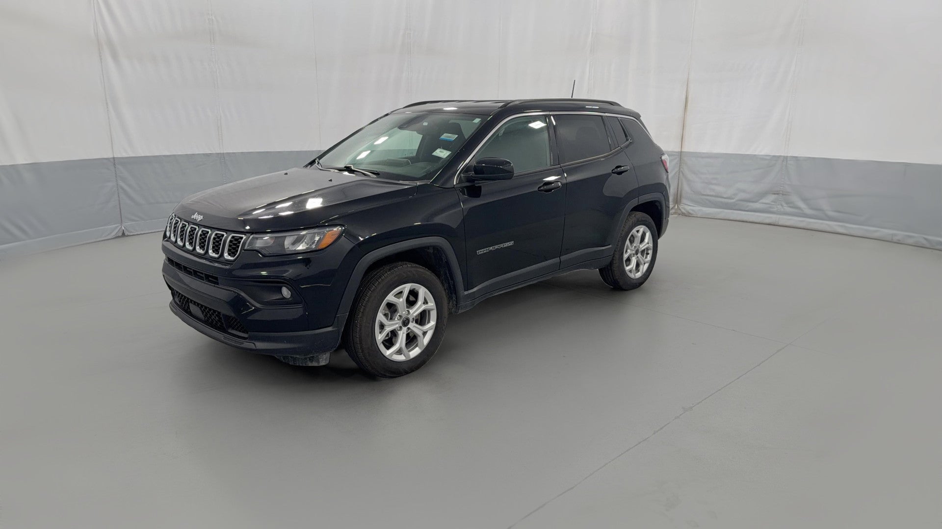 2025 Jeep Compass vehicle photo