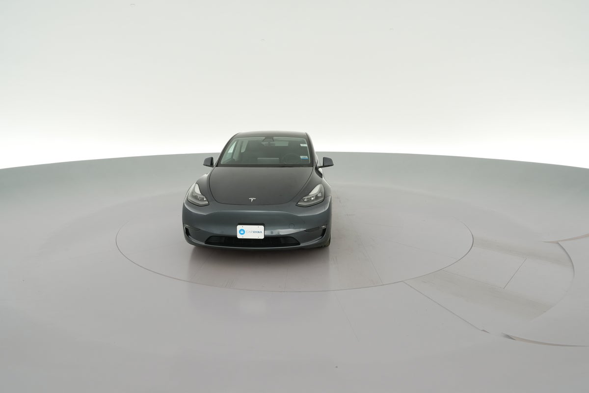 2021 Tesla Model Y Performance All-Wheel Drive in Midnight Silver Metallic — 360° view 1