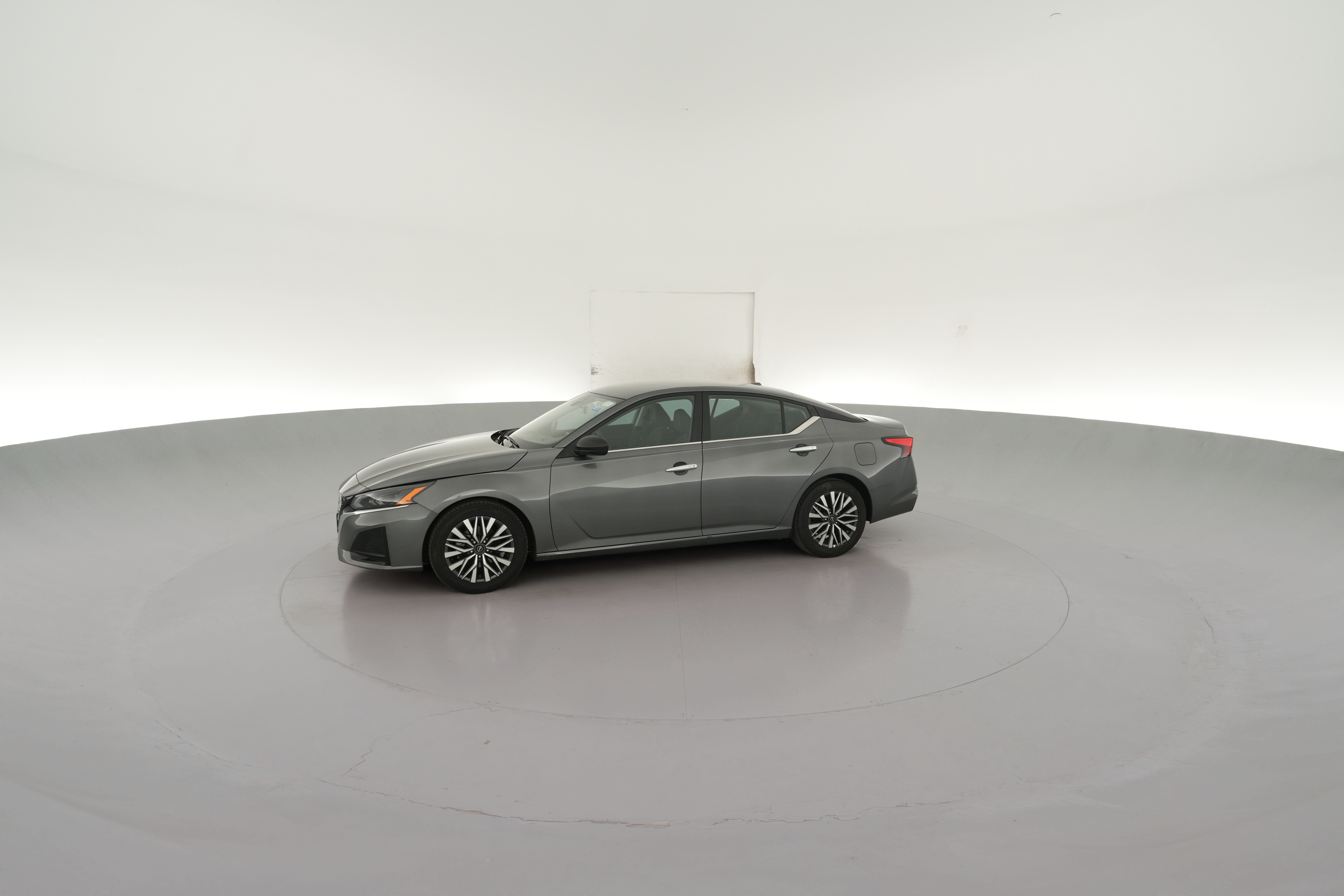 2025 Nissan Altima SV - Photo 25