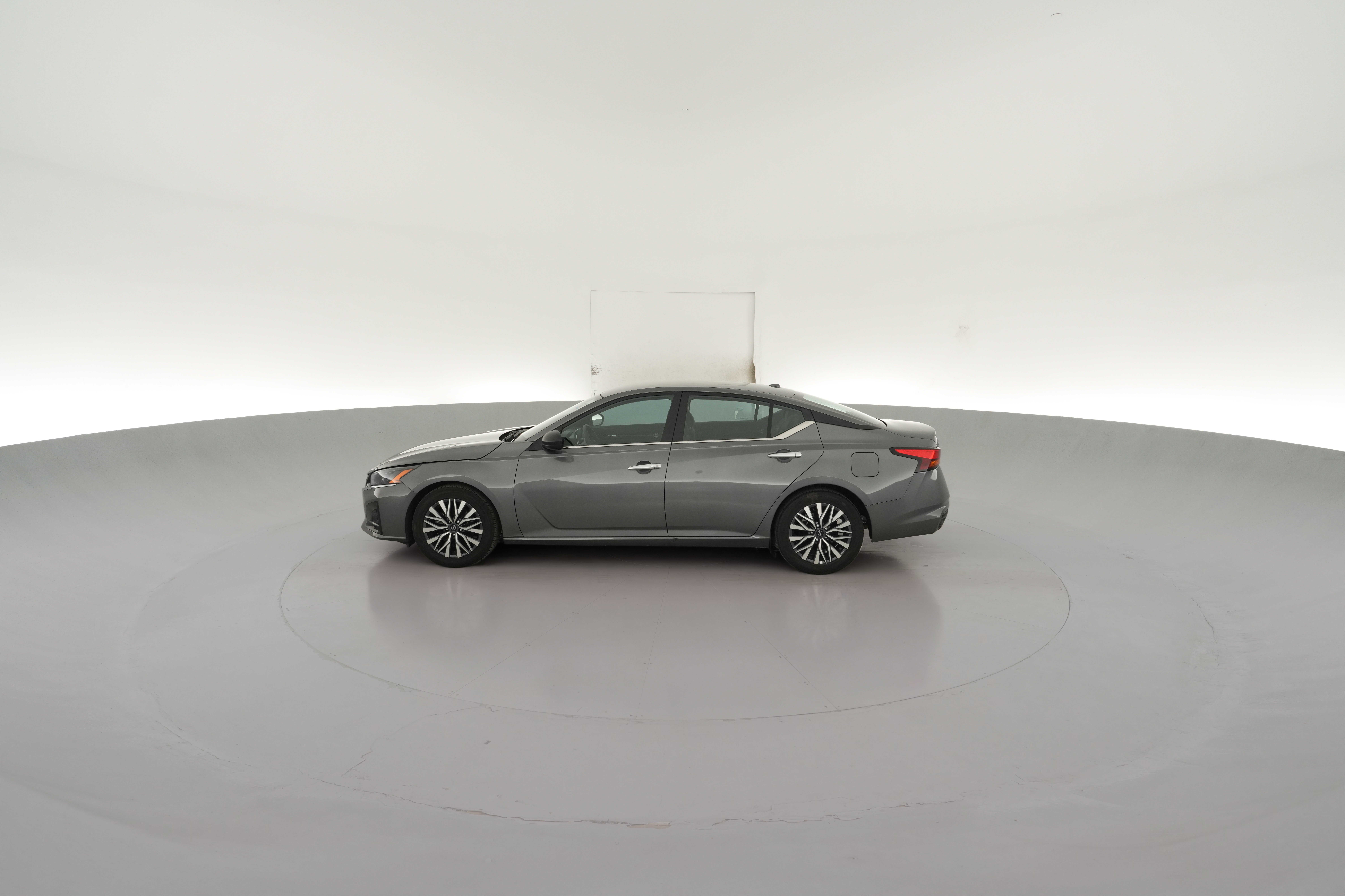 2025 Nissan Altima SV - Photo 26