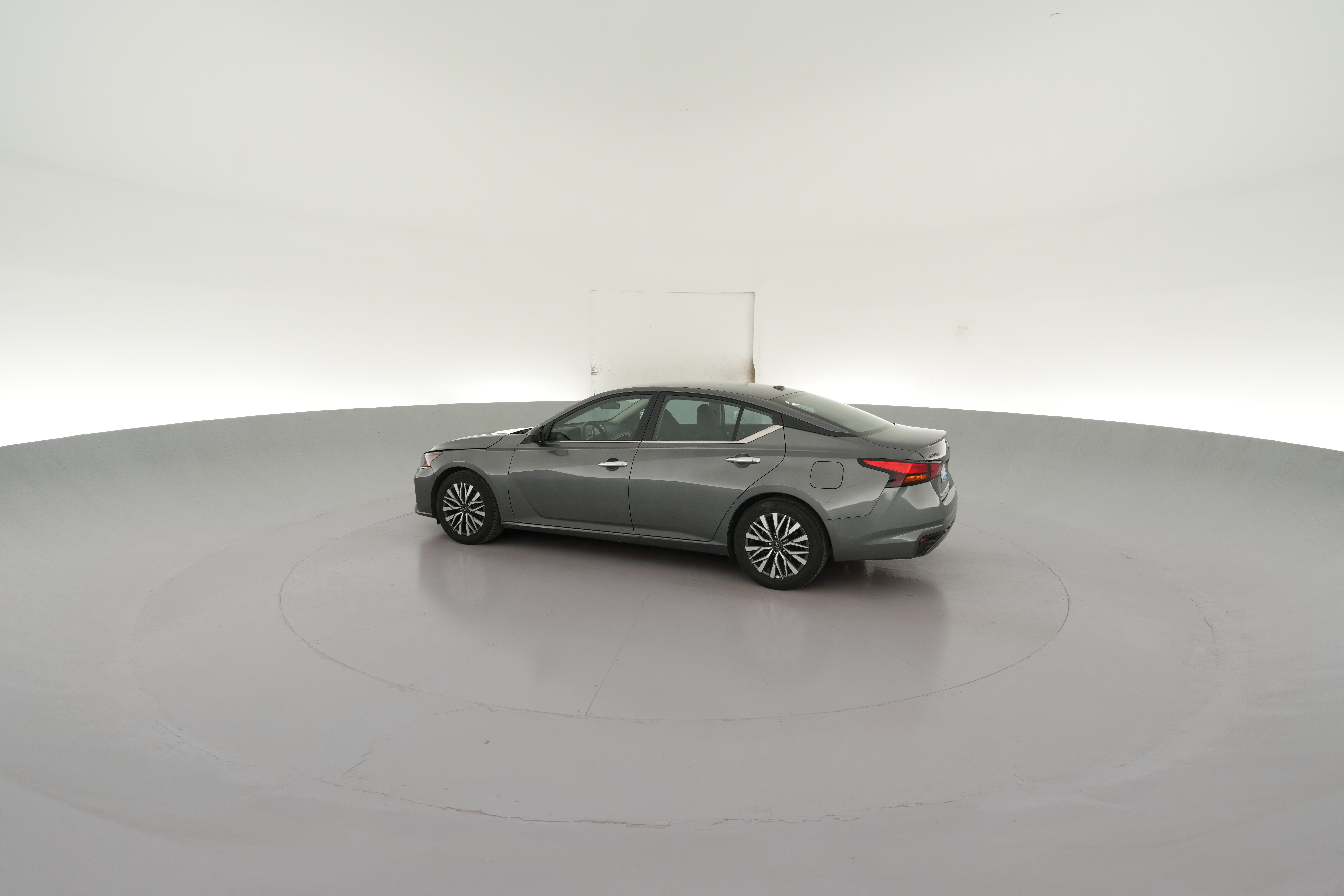 2025 Nissan Altima SV - Photo 27