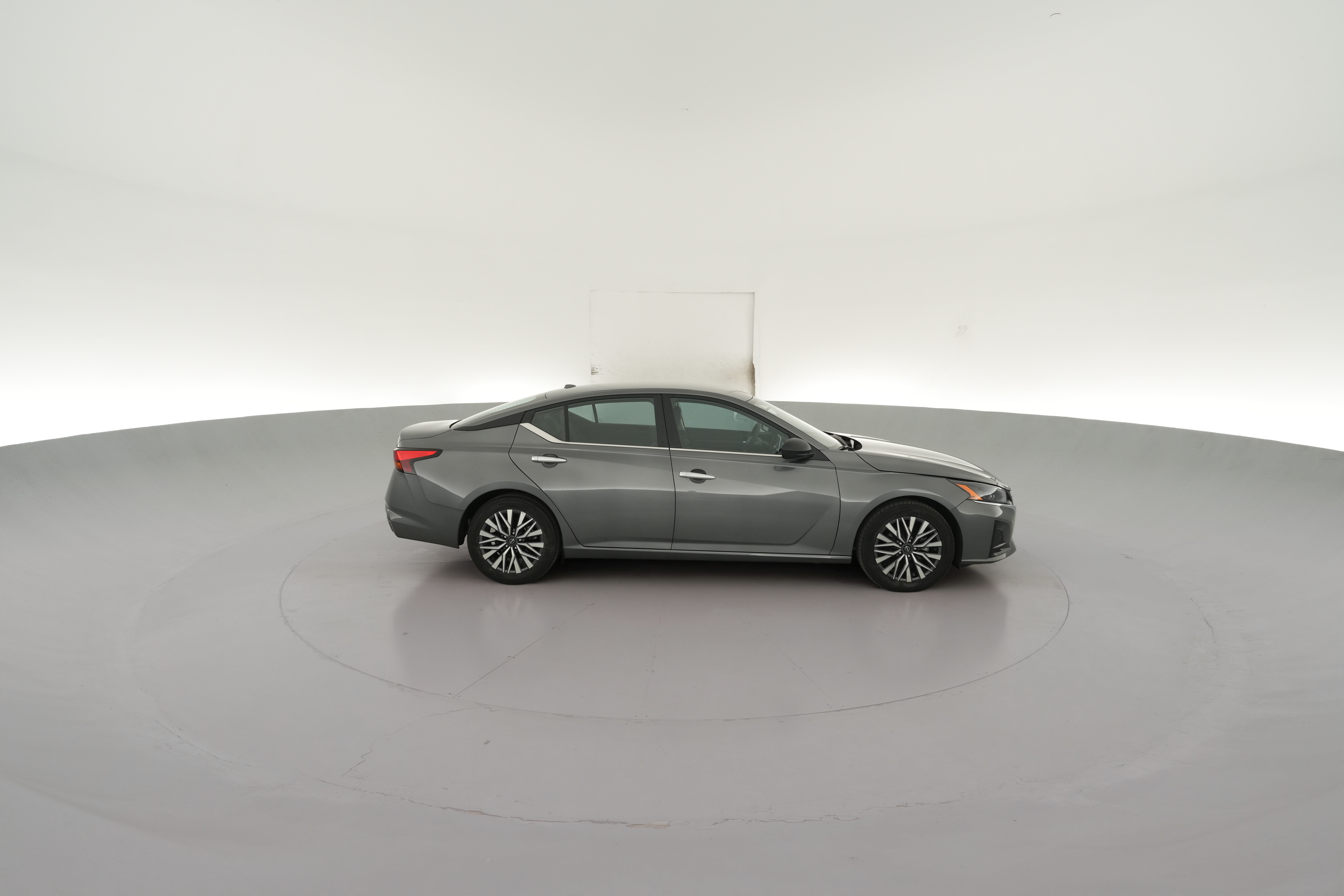 2025 Nissan Altima SV - Photo 34