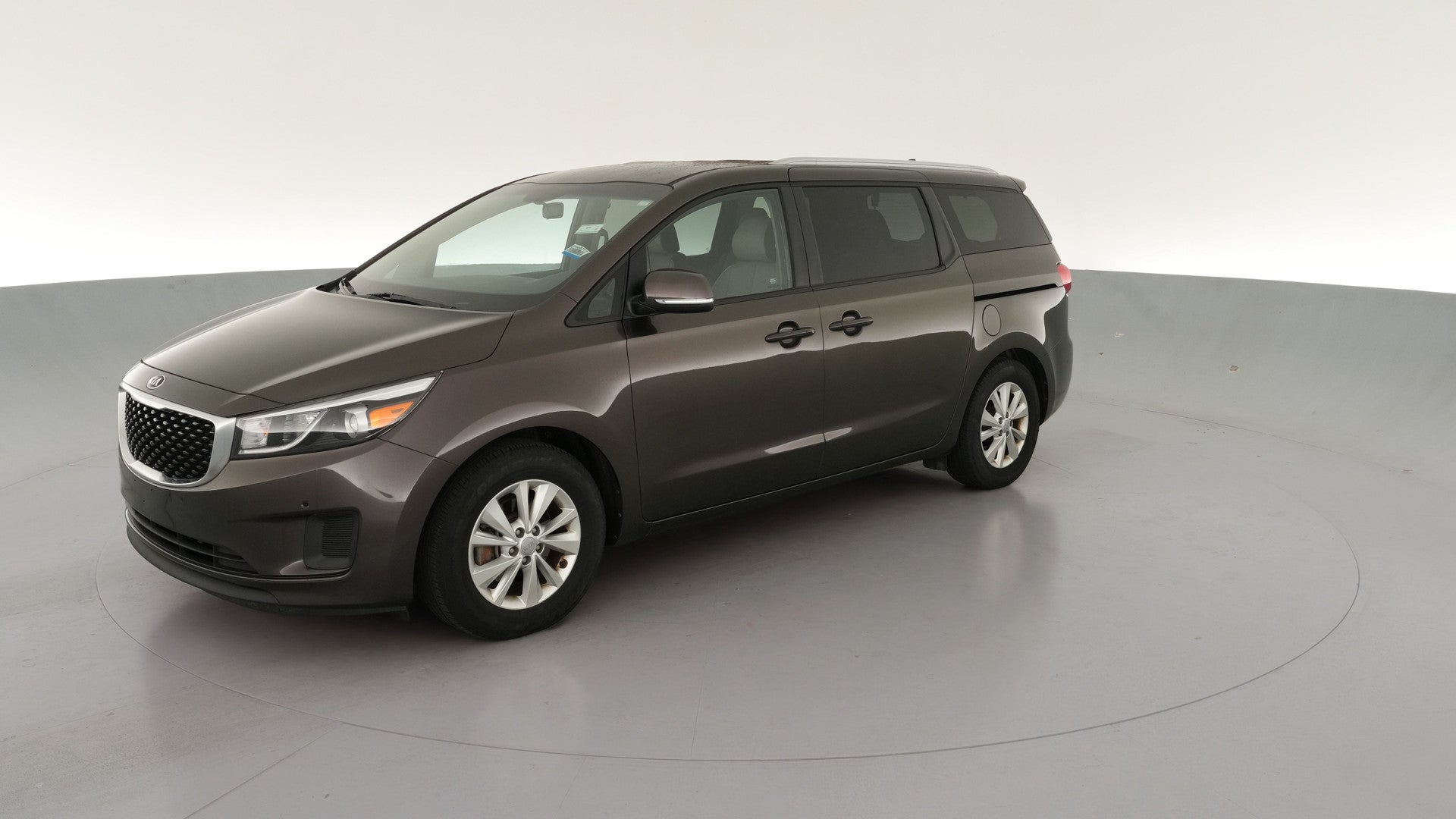 2017 Kia Sedona vehicle photo