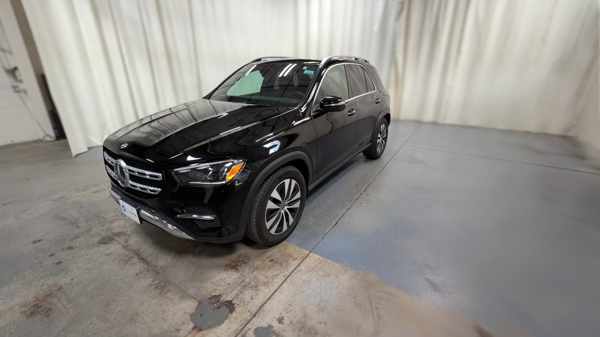 2026 Mercedes-Benz GLE vehicle photo