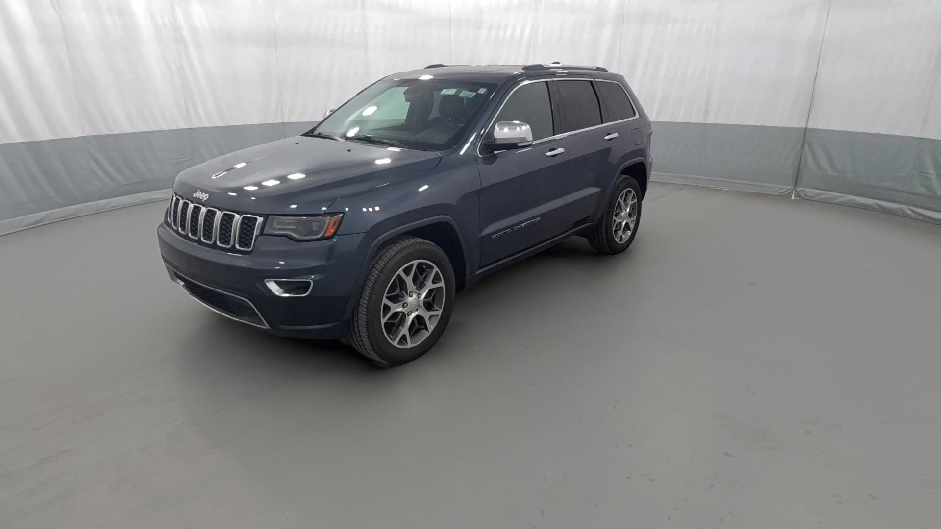 2020 Jeep Grand Cherokee vehicle photo