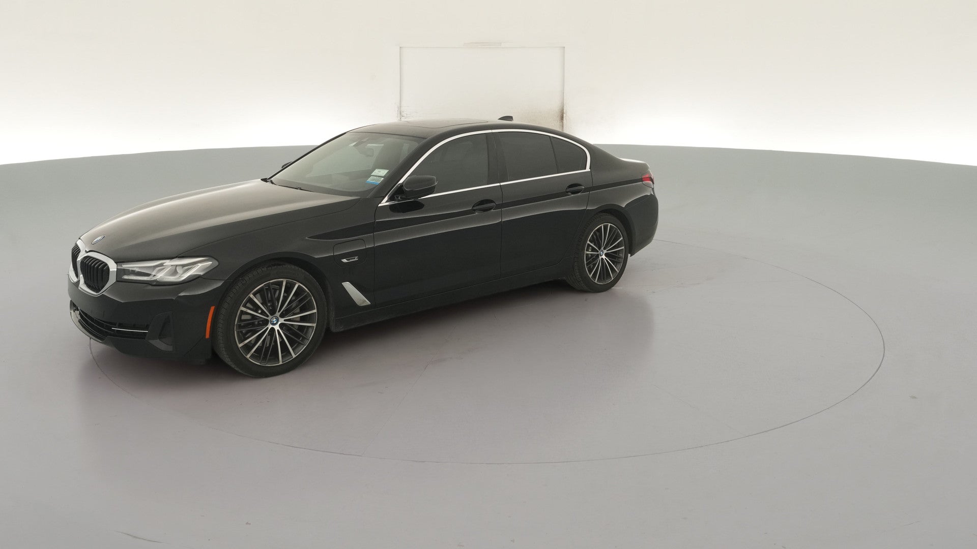 2023 BMW 5 Series vehicle photo