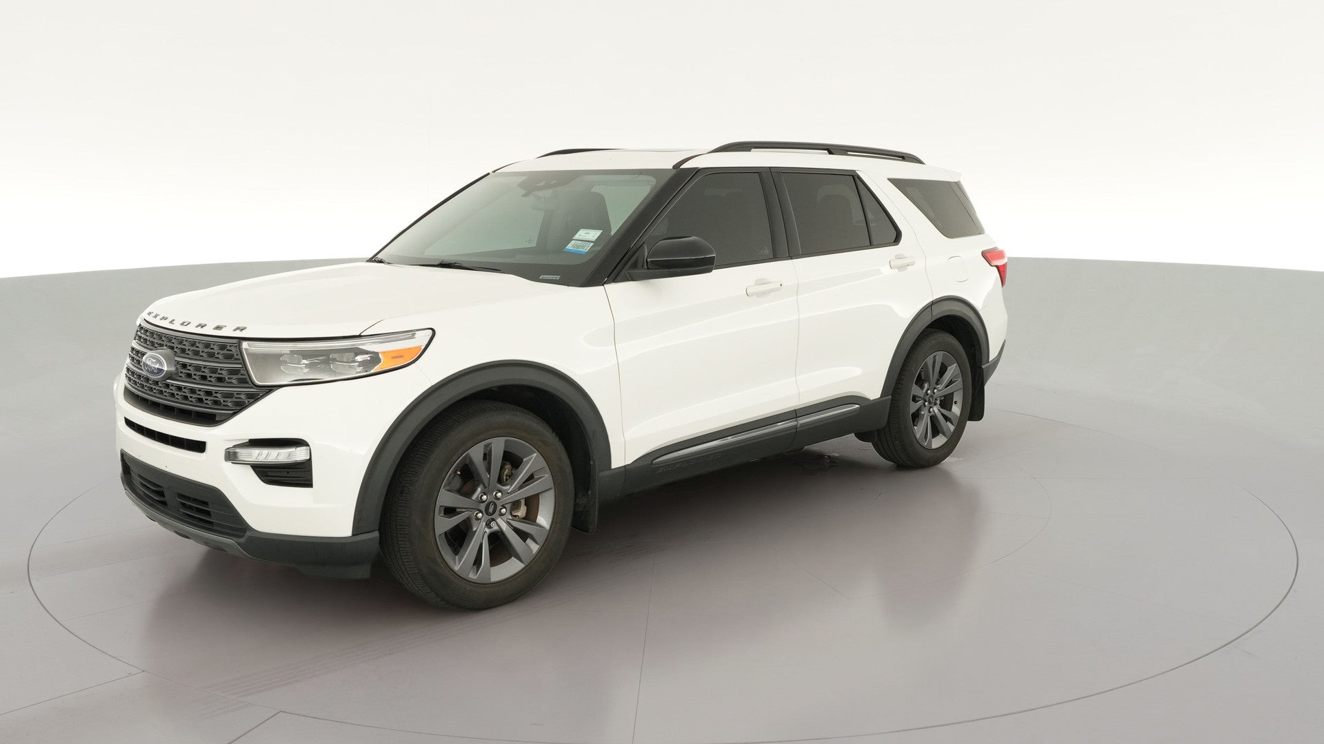 2022 Ford Explorer vehicle photo