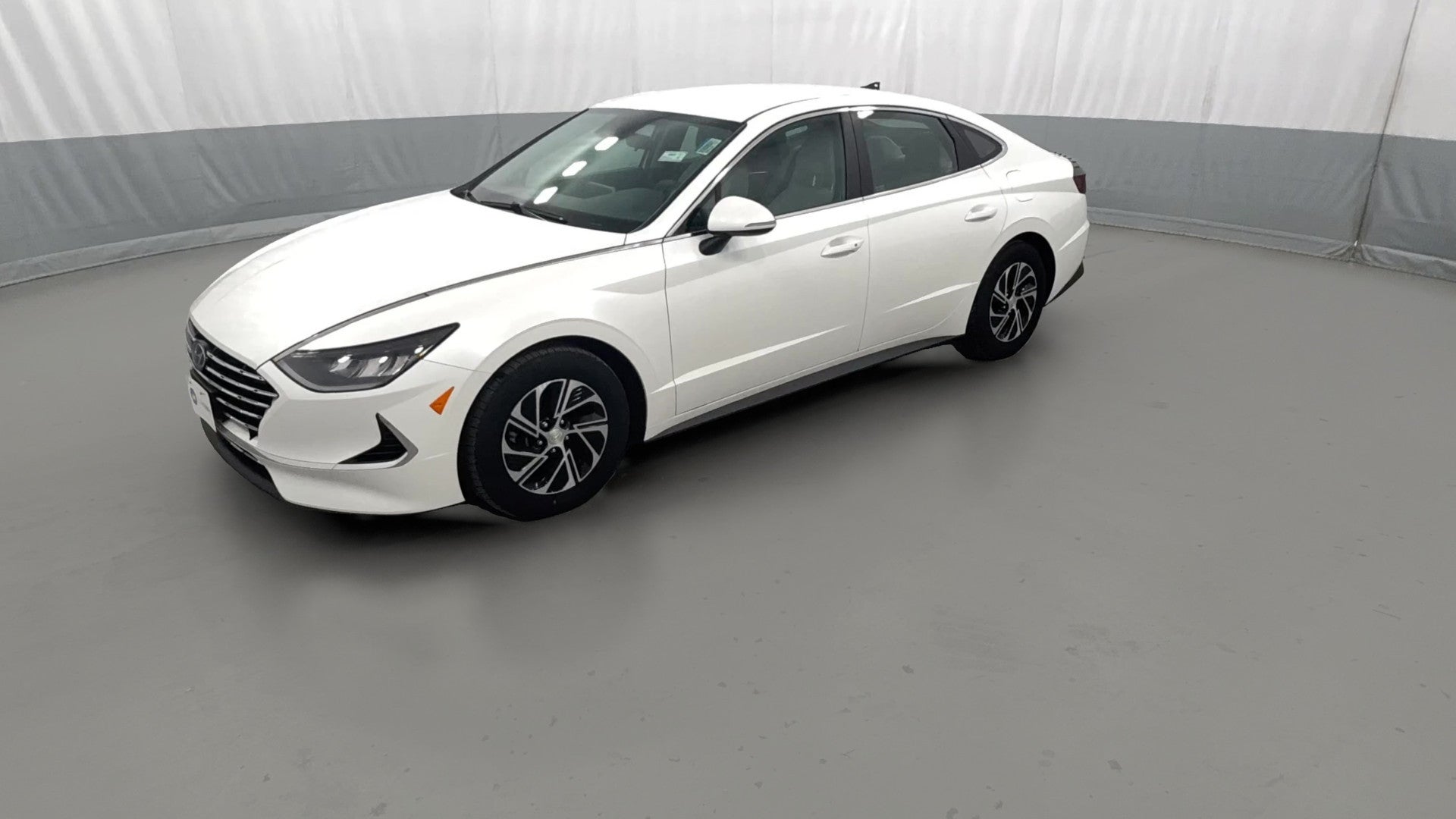 2022 Hyundai Sonata Hybrid vehicle photo