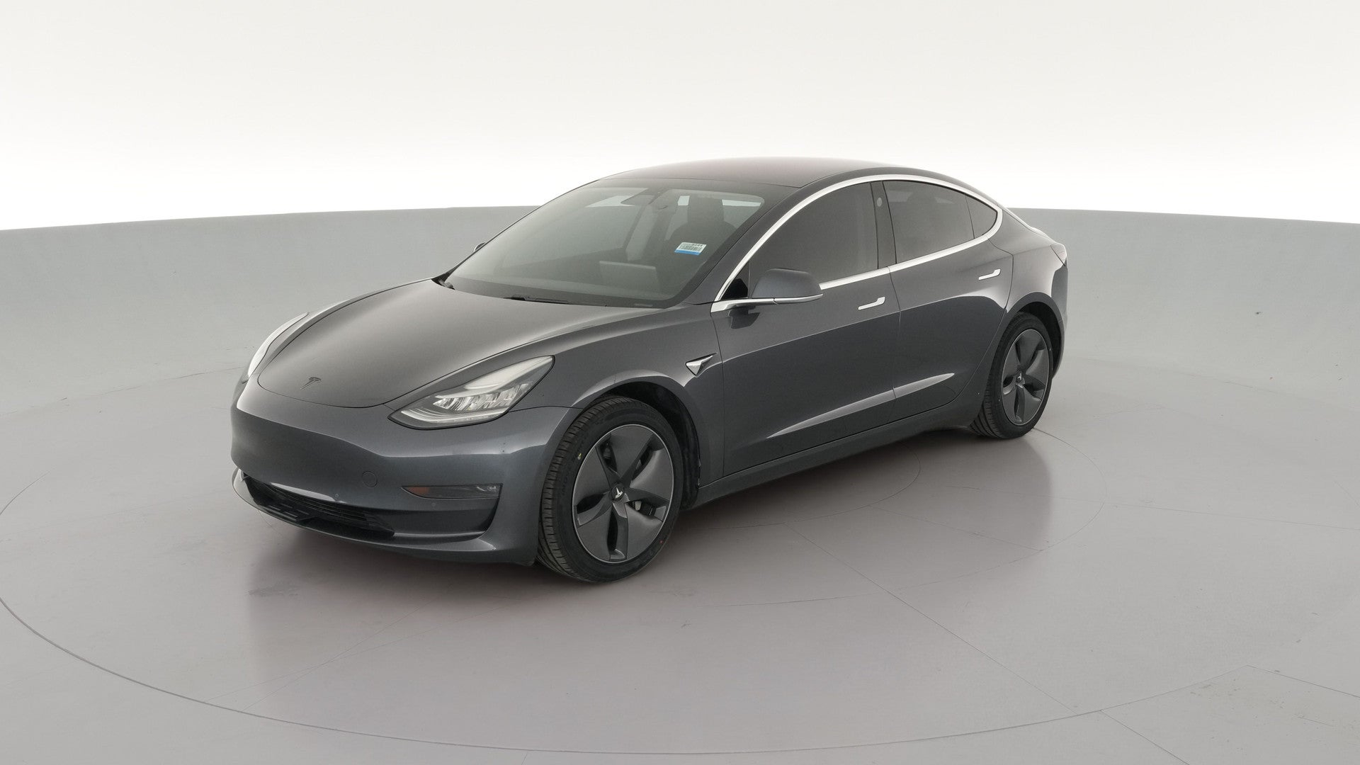 2018 Tesla Model 3 vehicle photo