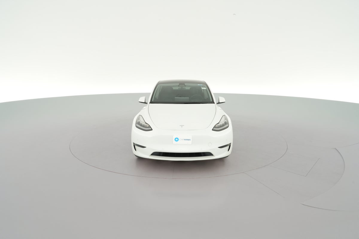 2022 Tesla Model Y Long Range All-Wheel Drive in Pearl White — 360° view 1
