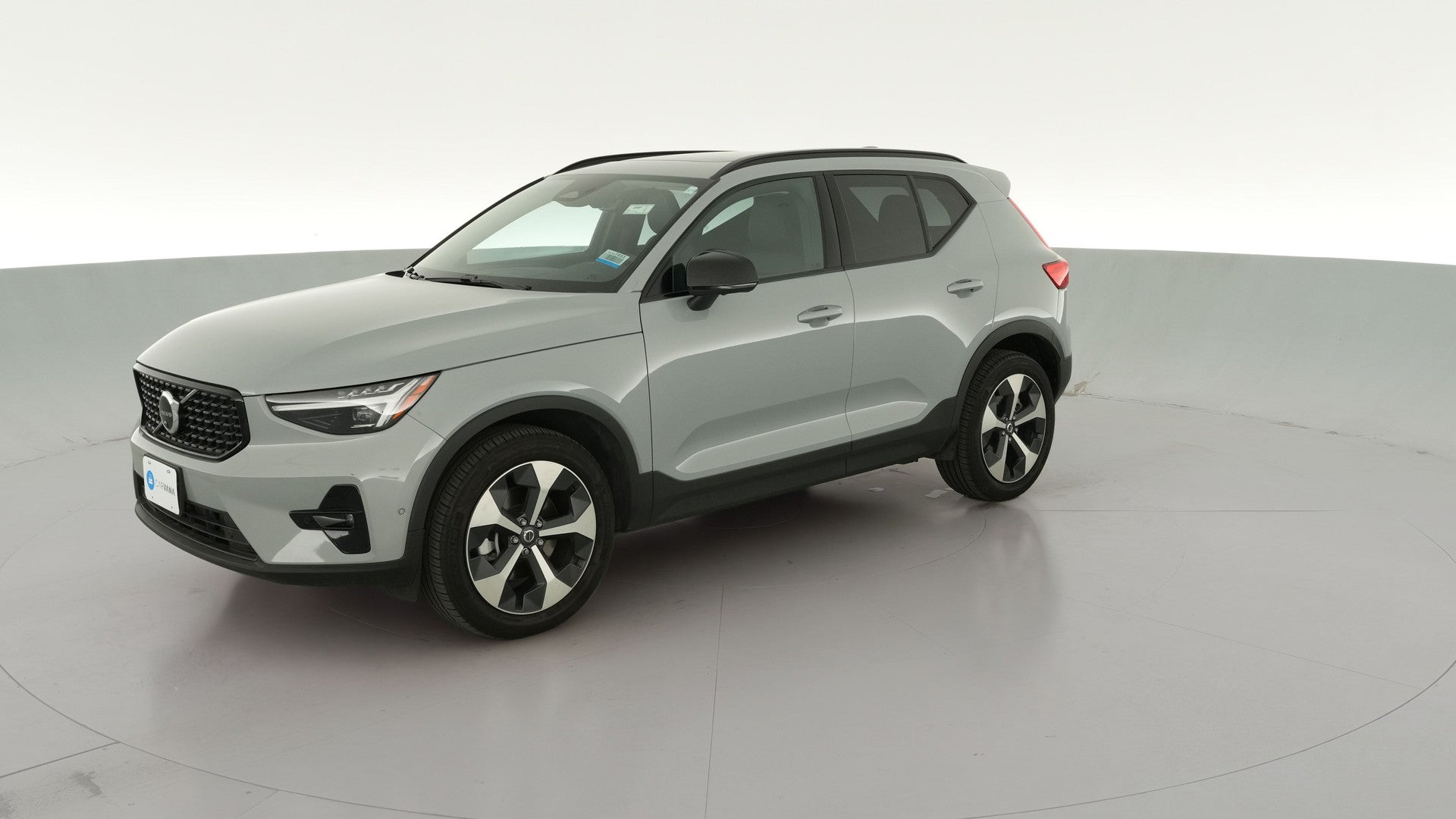2026 Volvo XC40 vehicle photo