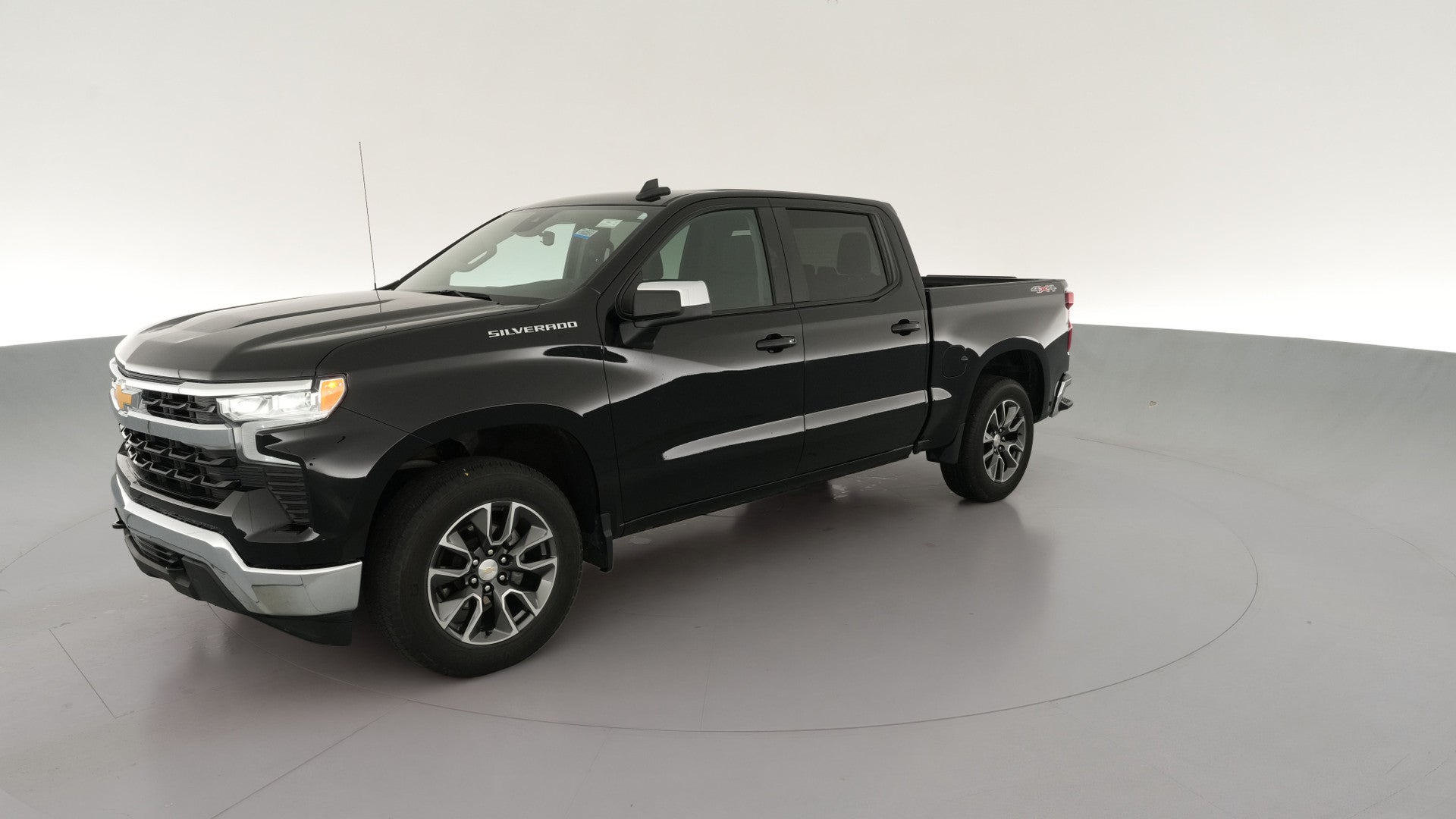 2024 Chevrolet Silverado 1500 Crew Cab vehicle photo