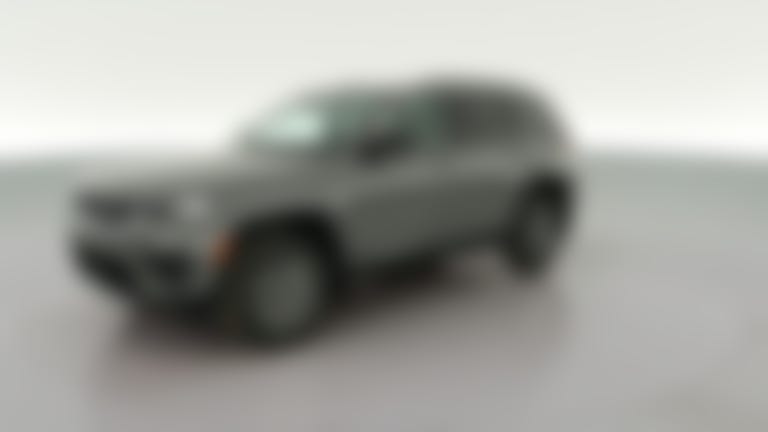2027 Jeep Grand Cherokee vehicle photo