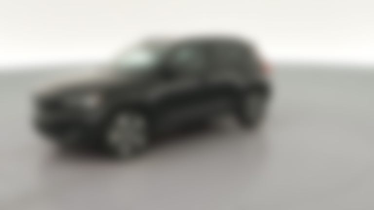 2026 Volvo XC40 vehicle photo