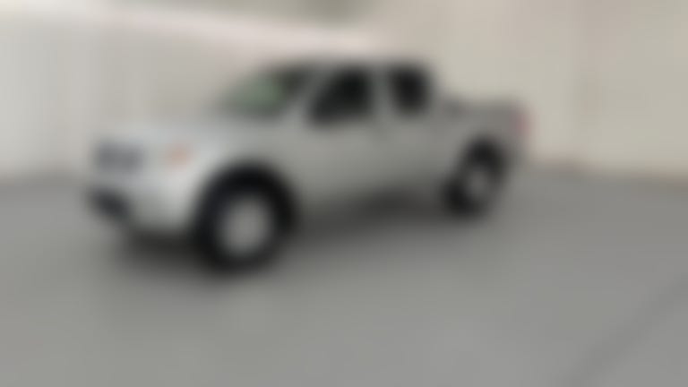 2018 Nissan Frontier Crew Cab vehicle photo