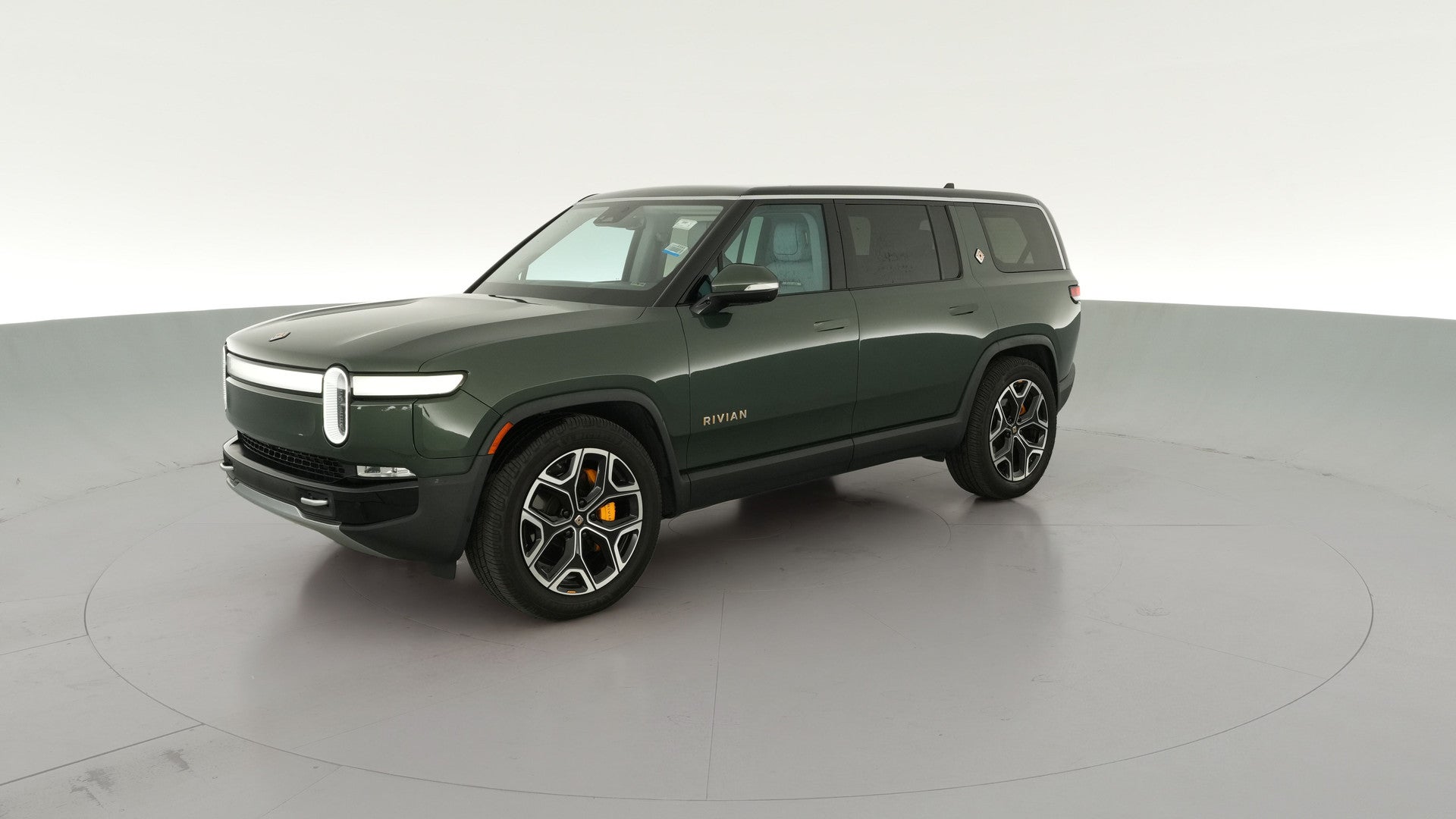 2023 Rivian R1S vehicle photo