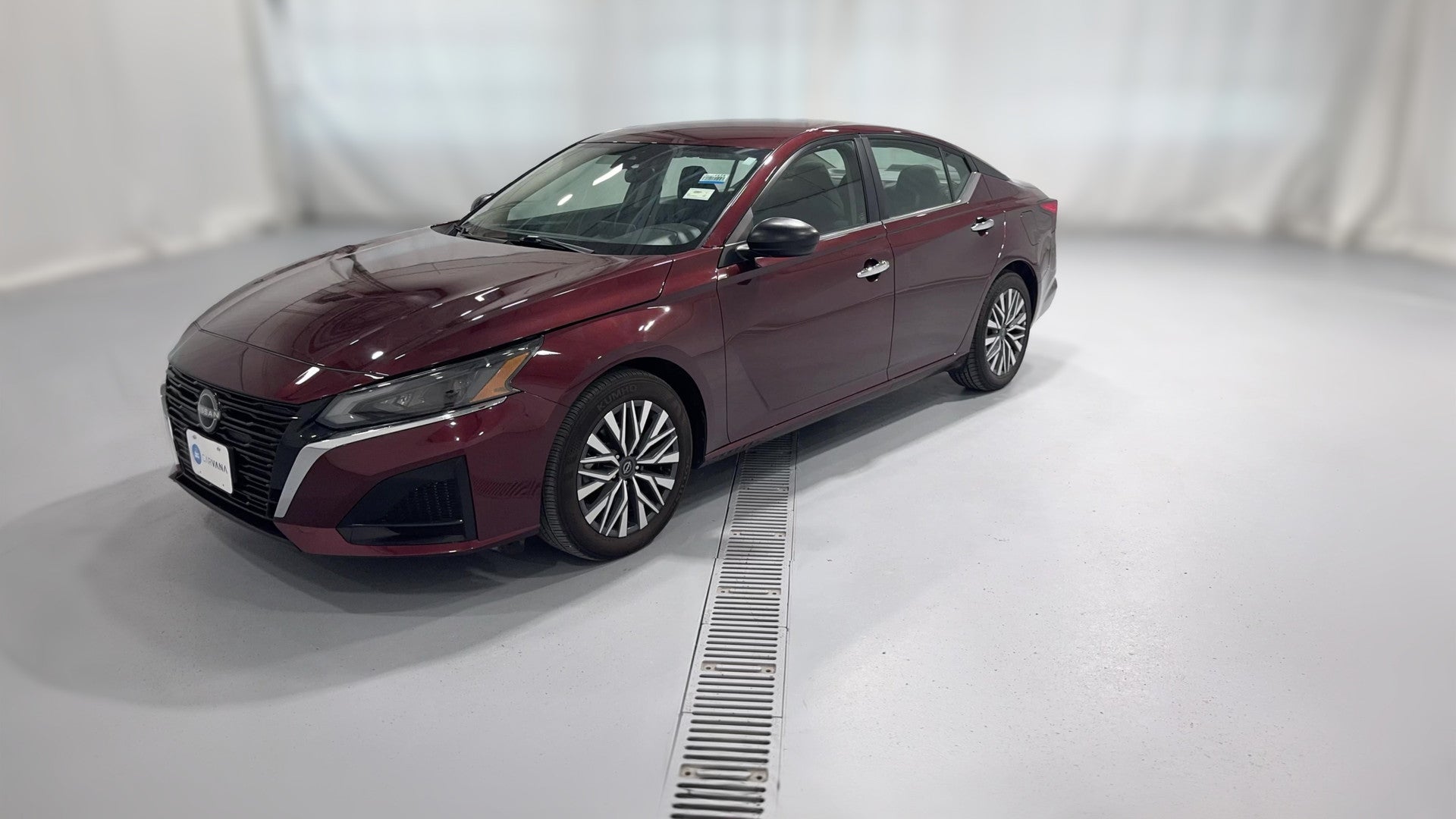 2025 Nissan Altima vehicle photo