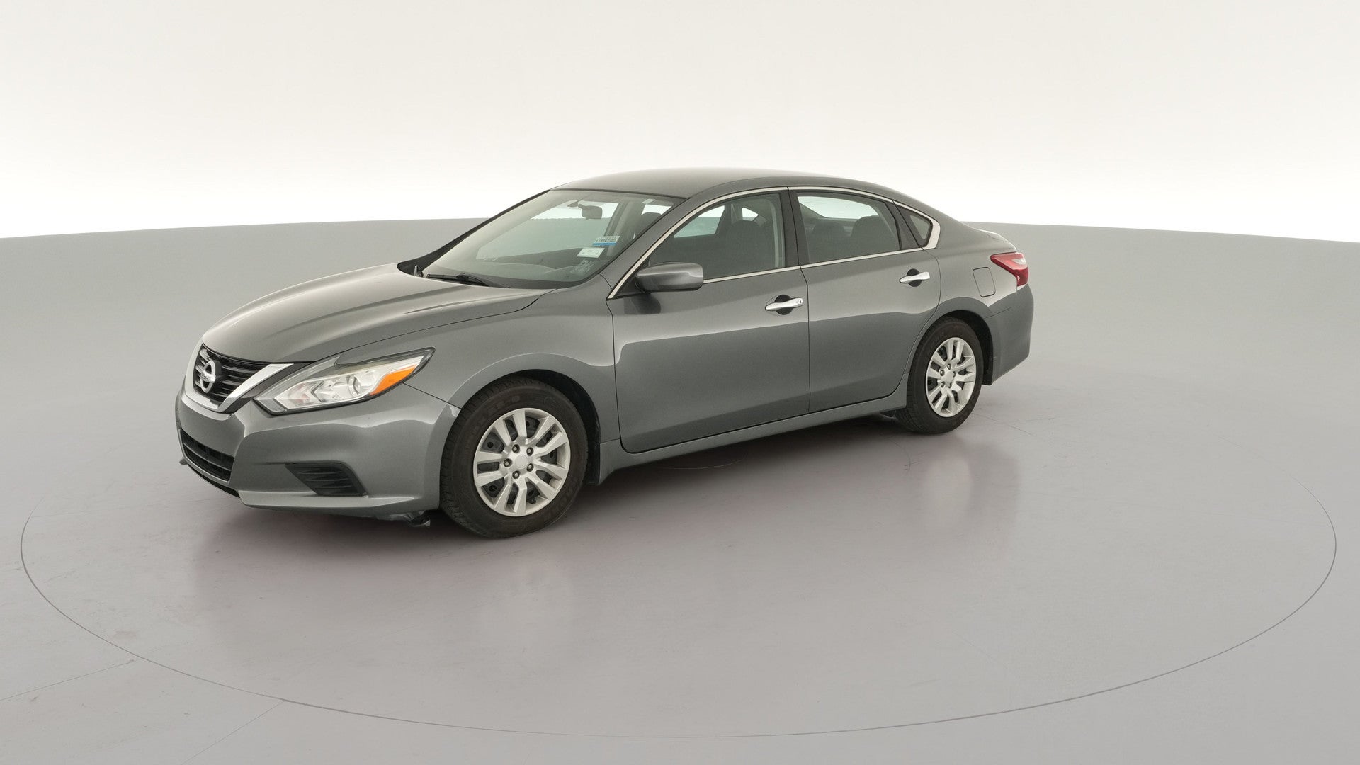 2018 Nissan Altima vehicle photo