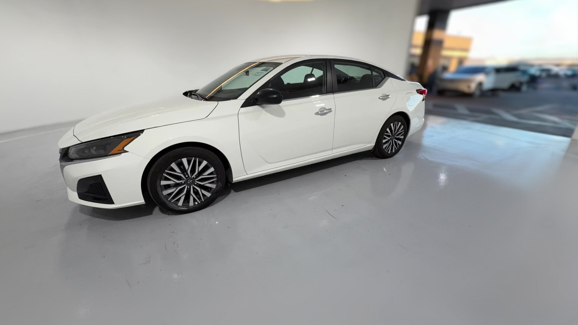 2025 Nissan Altima vehicle photo