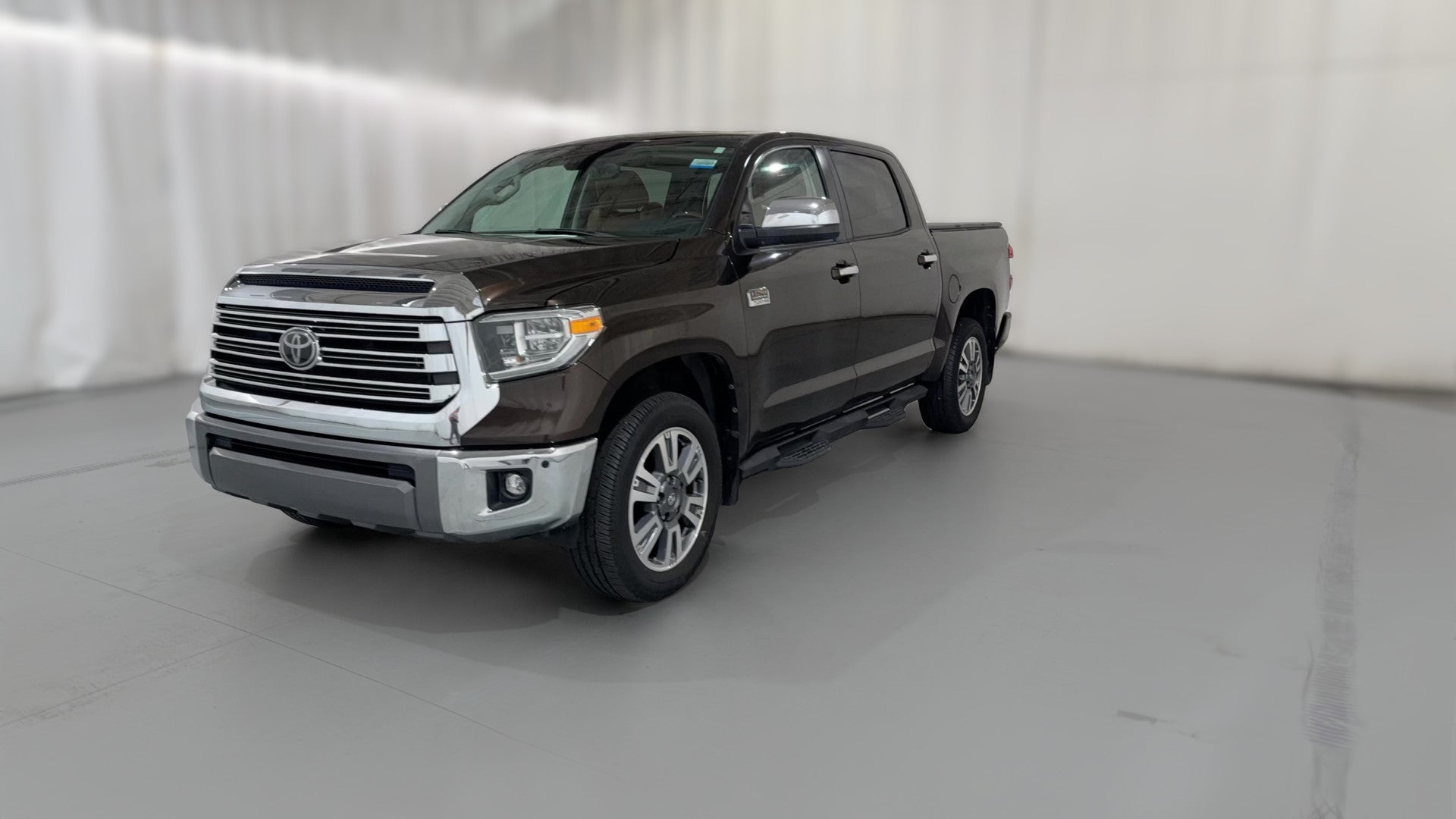 2021 Toyota Tundra CrewMax vehicle photo