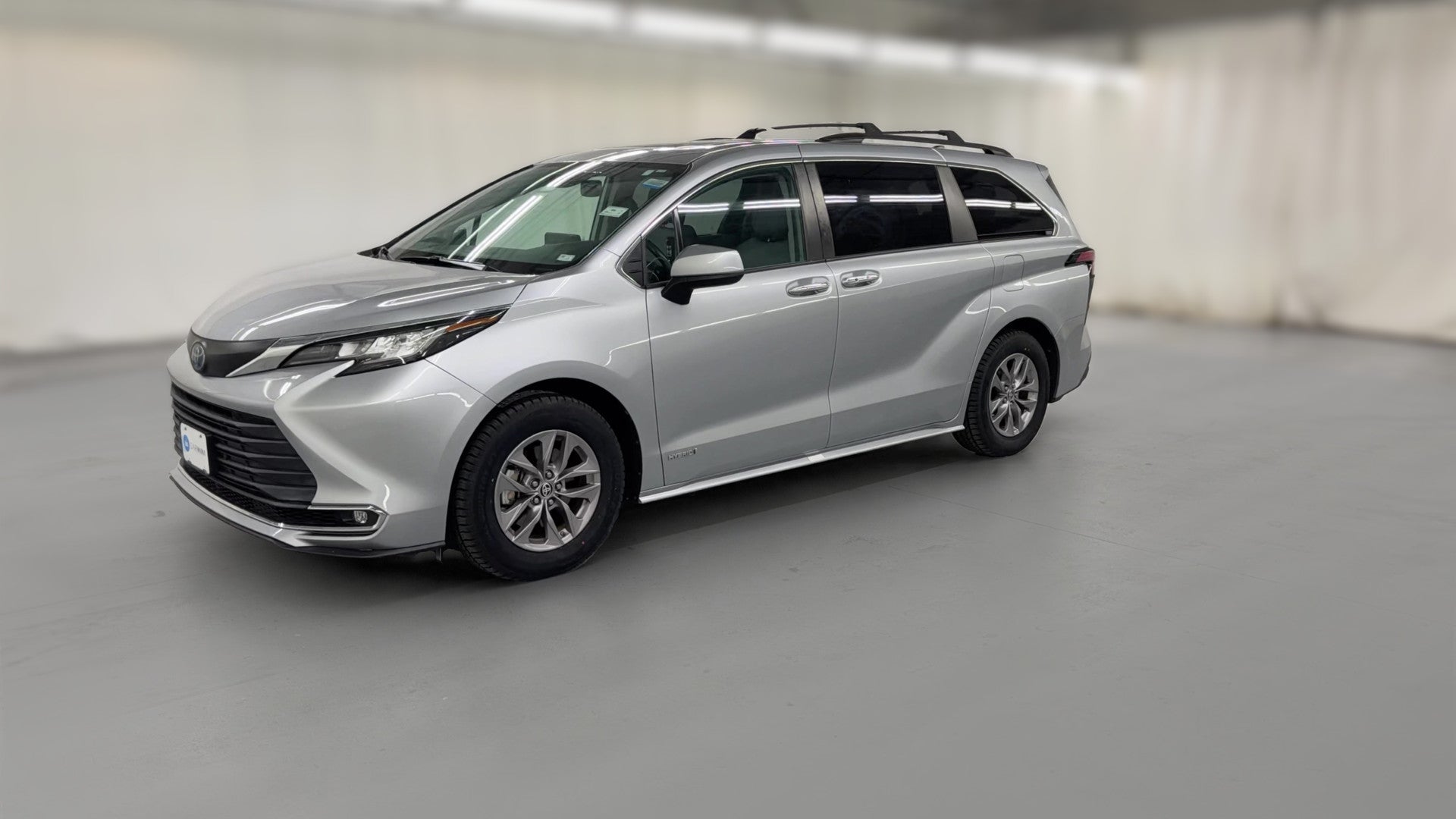 2021 Toyota Sienna vehicle photo