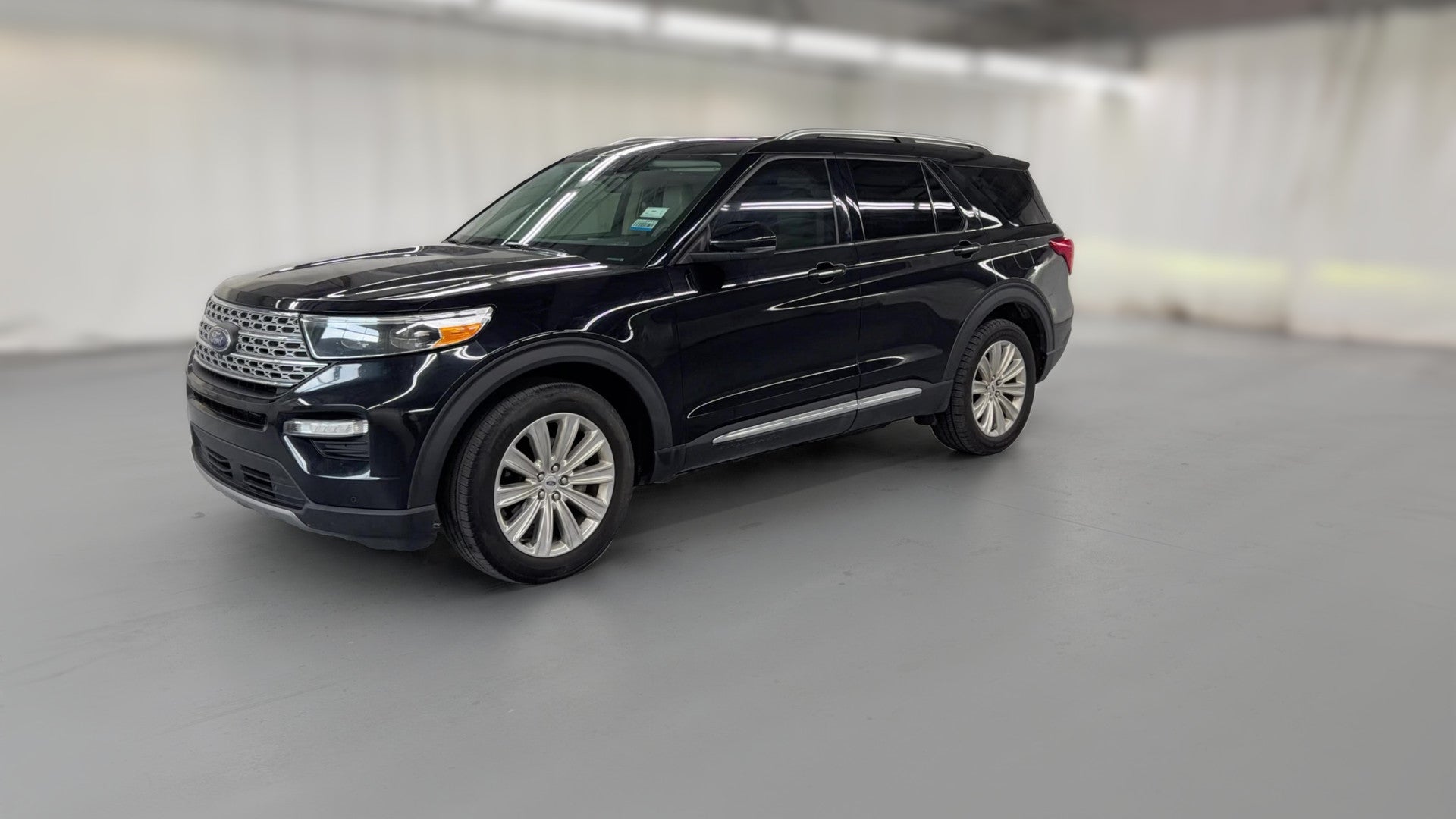 2020 Ford Explorer vehicle photo