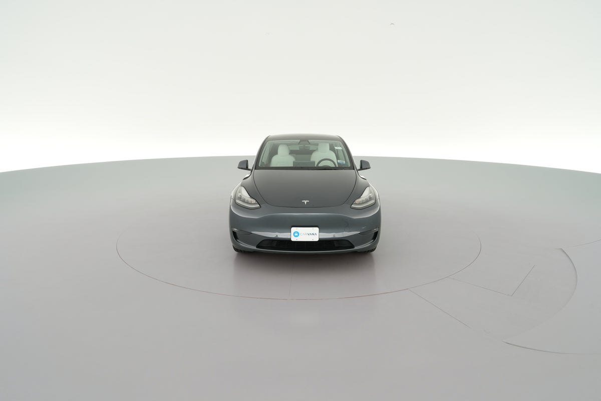 2021 Tesla Model Y Standard Range in Midnight Silver Metallic — 360° view 1