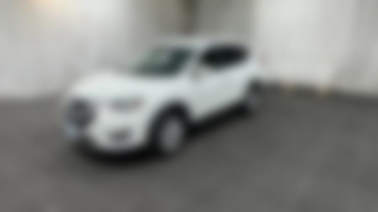 2020 Nissan Rogue vehicle photo
