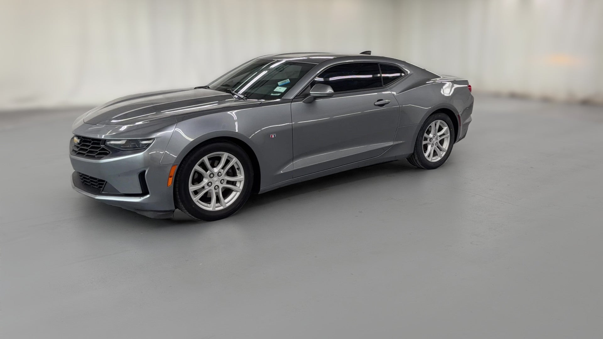 2021 Chevrolet Camaro vehicle photo