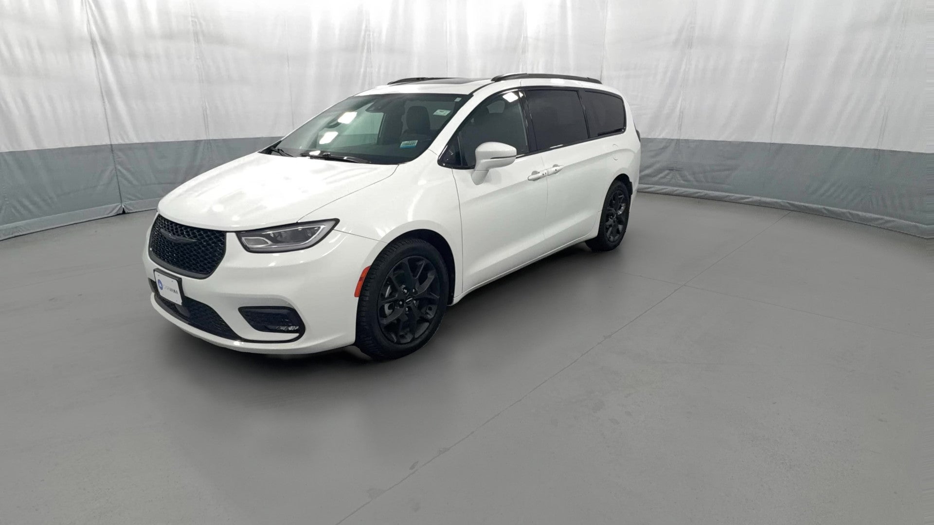 2021 Chrysler Pacifica vehicle photo