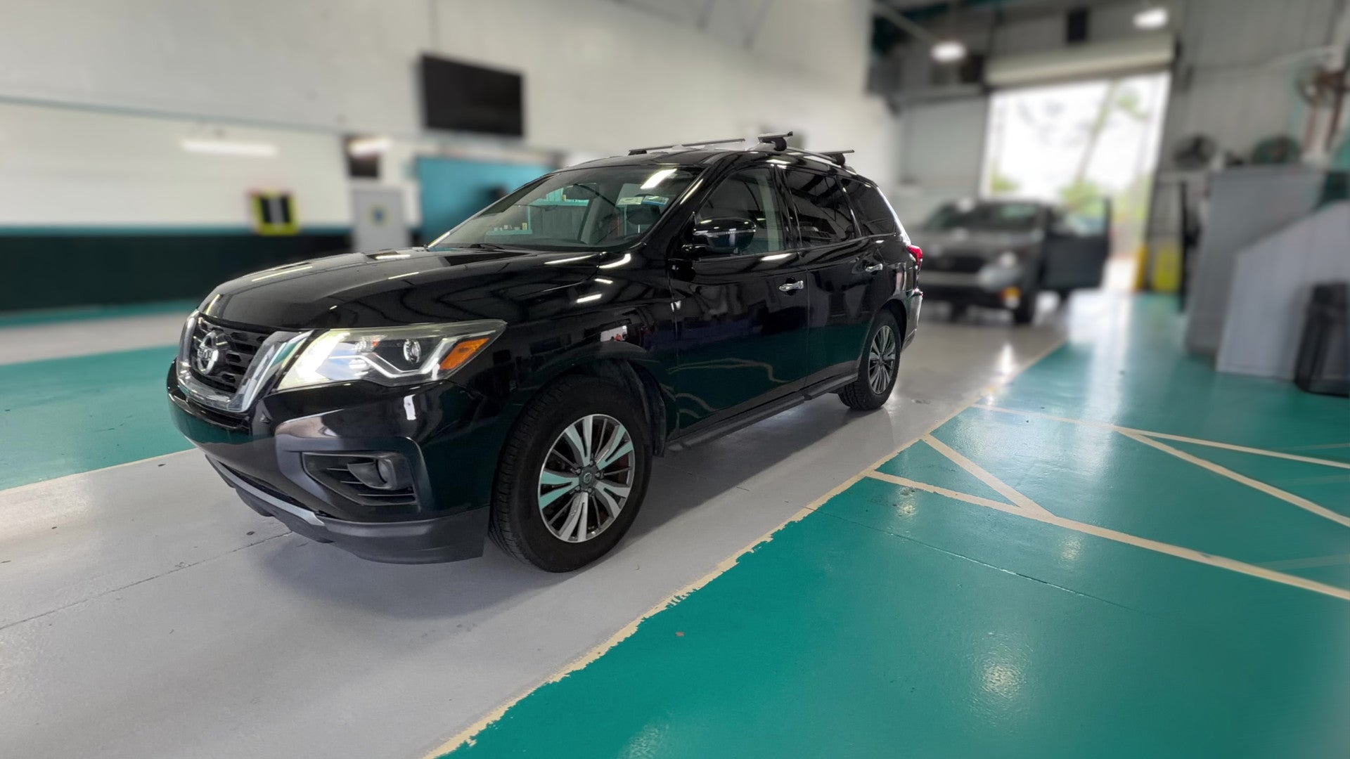 2019 Nissan Pathfinder vehicle photo
