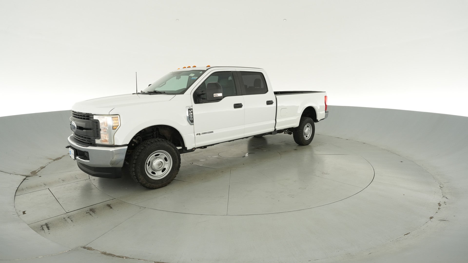 2019 Ford F250 Super Duty Crew Cab vehicle photo