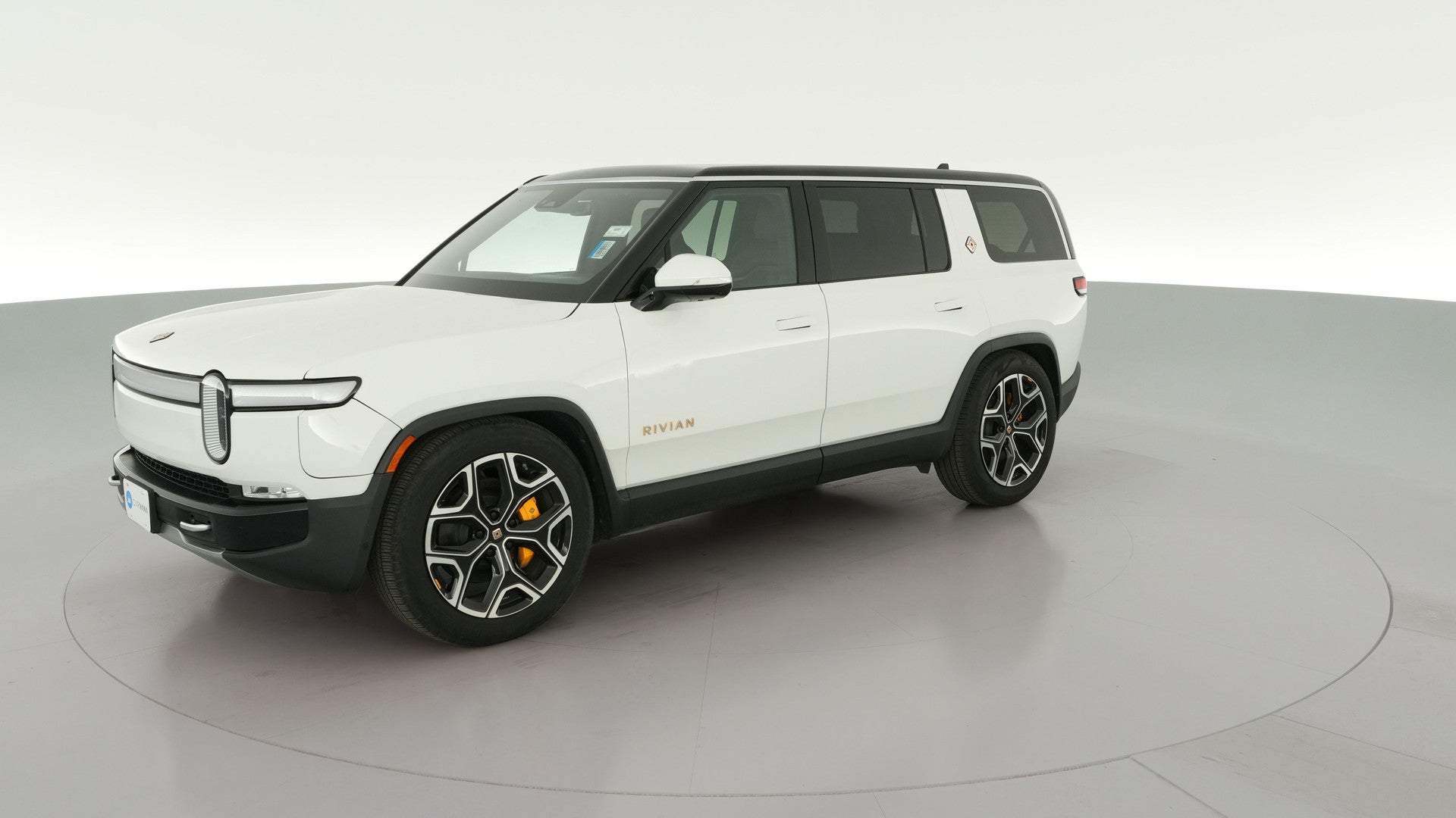 2022 Rivian R1S vehicle photo