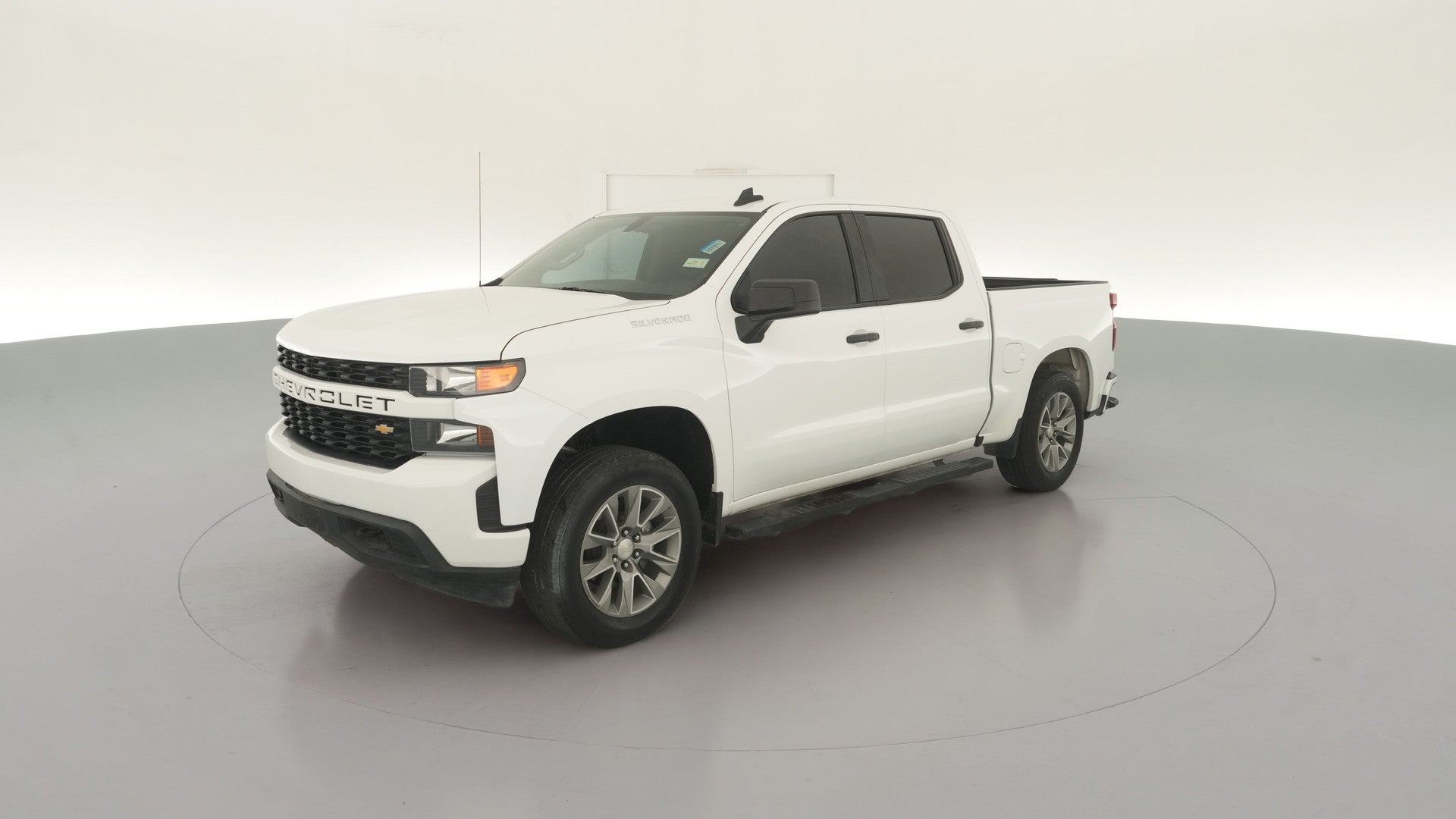 2020 Chevrolet Silverado 1500 Crew Cab vehicle photo