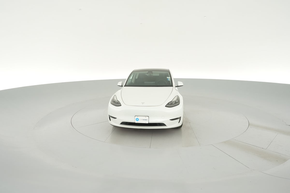 2021 Tesla Model Y Performance All-Wheel Drive in Pearl White — 360° view 1
