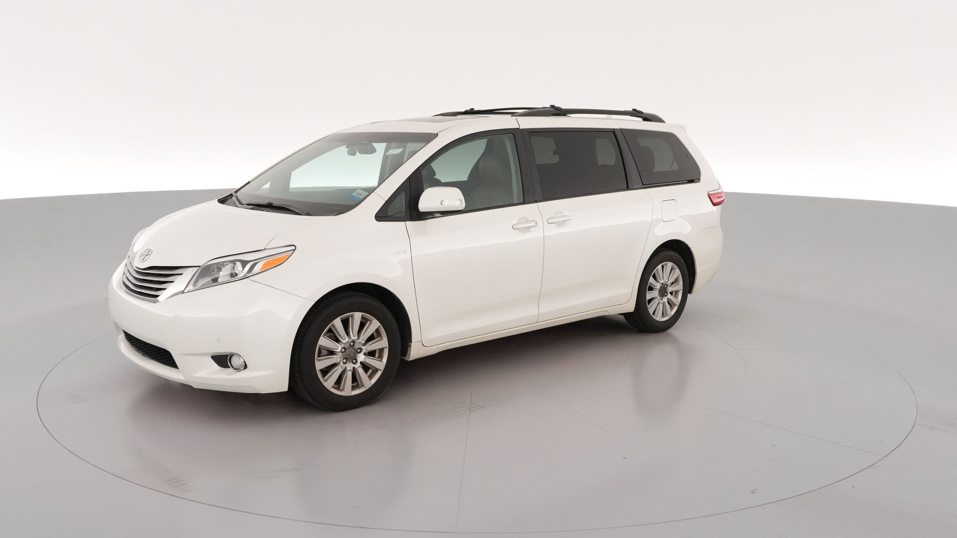 2017 Toyota Sienna vehicle photo