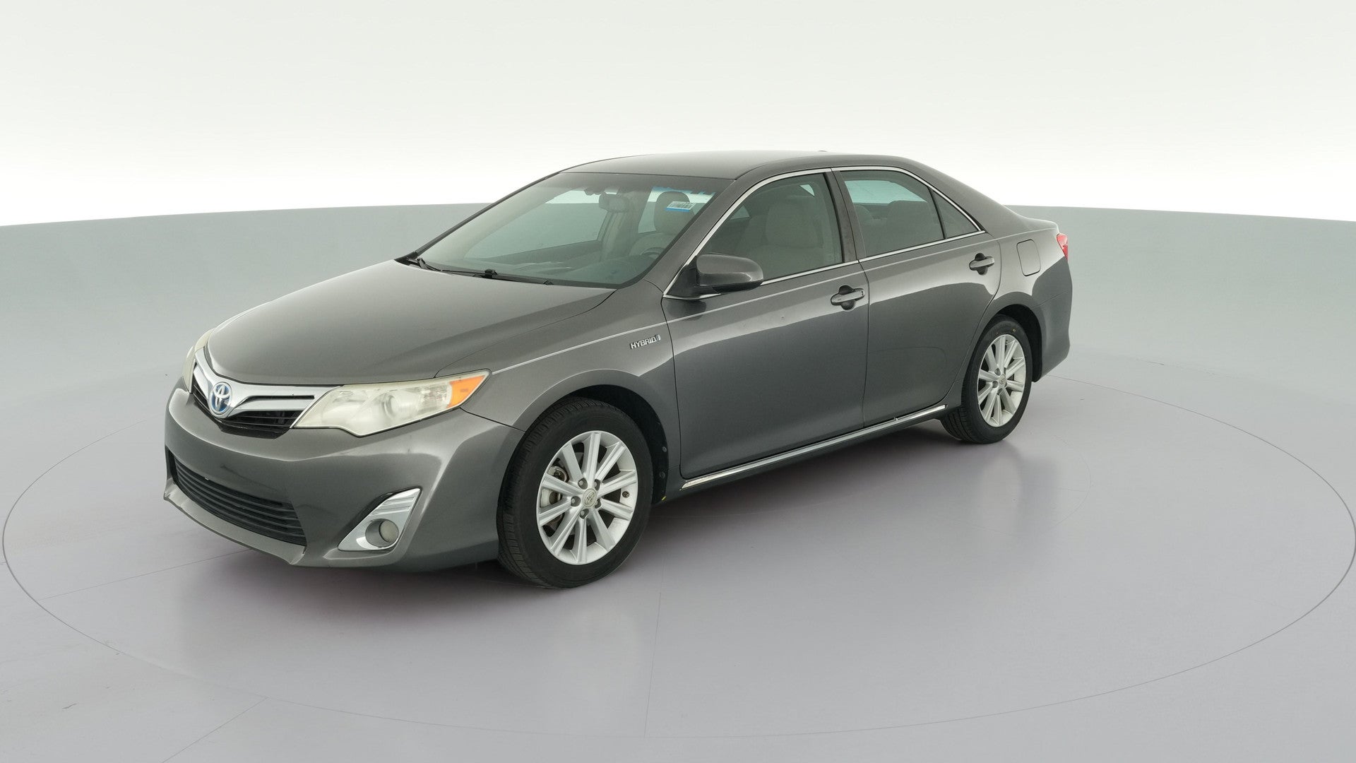 2014 Toyota Camry vehicle photo