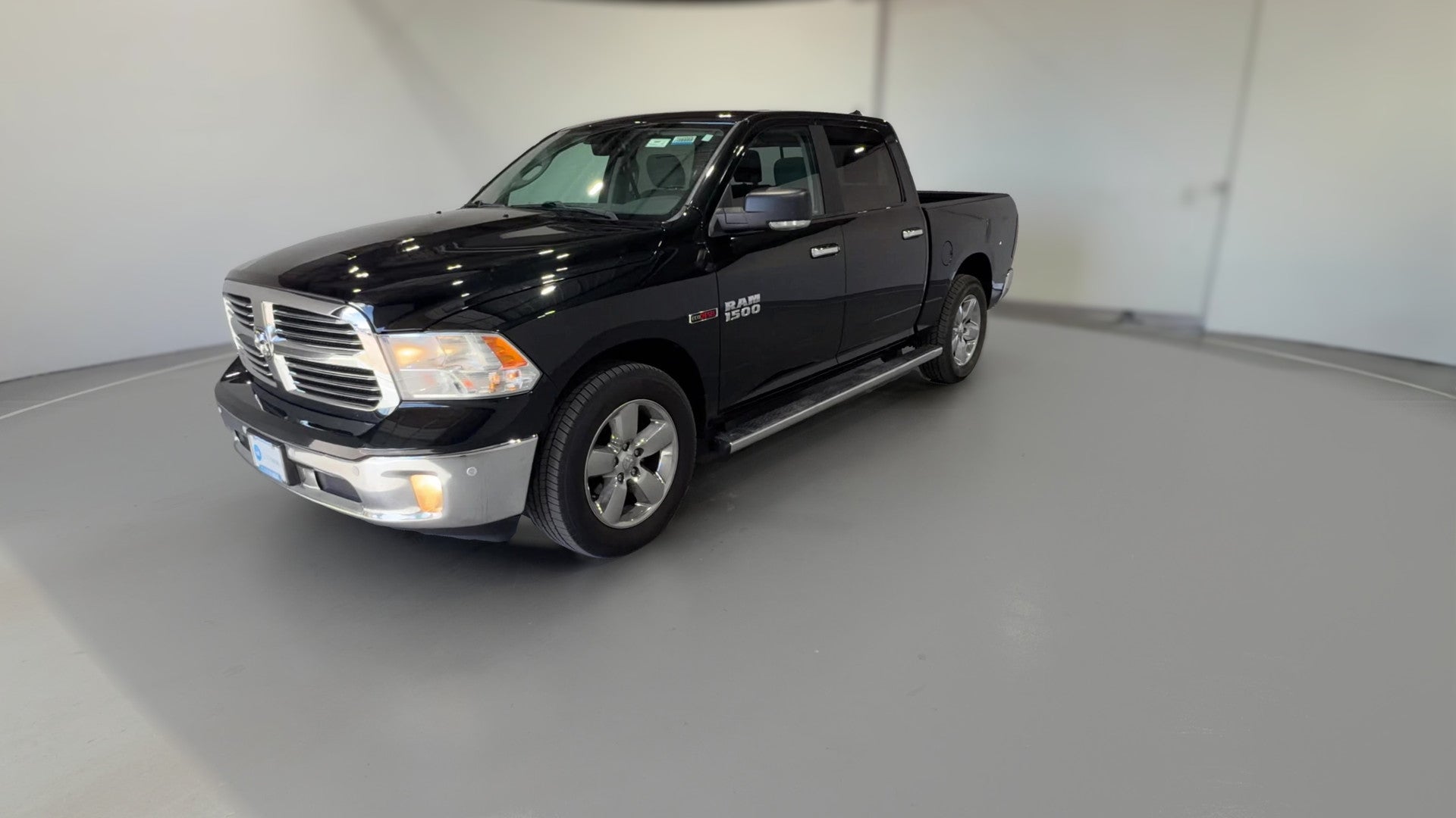 2017 Ram 1500 Crew Cab vehicle photo
