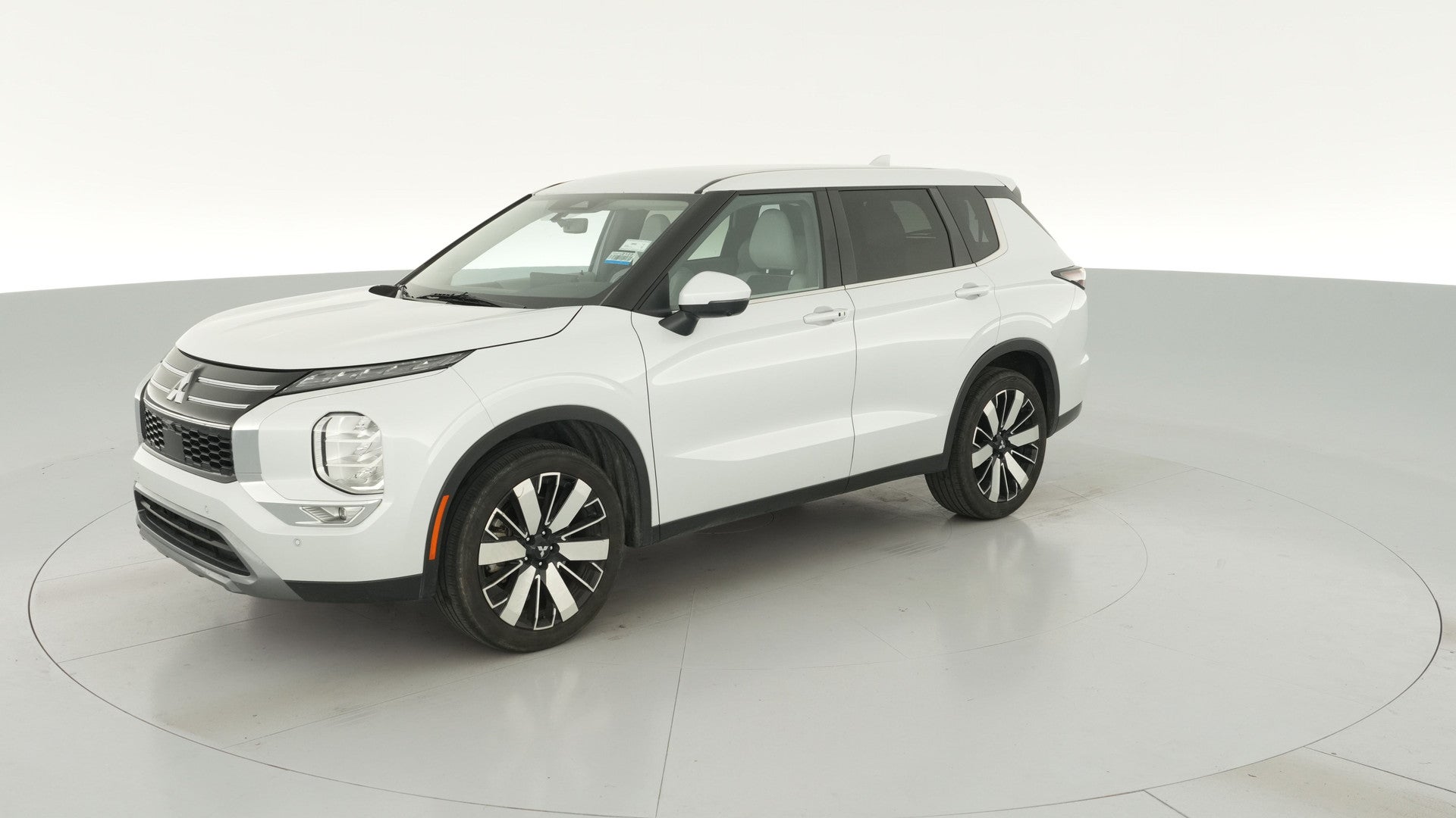 2025 Mitsubishi Outlander vehicle photo