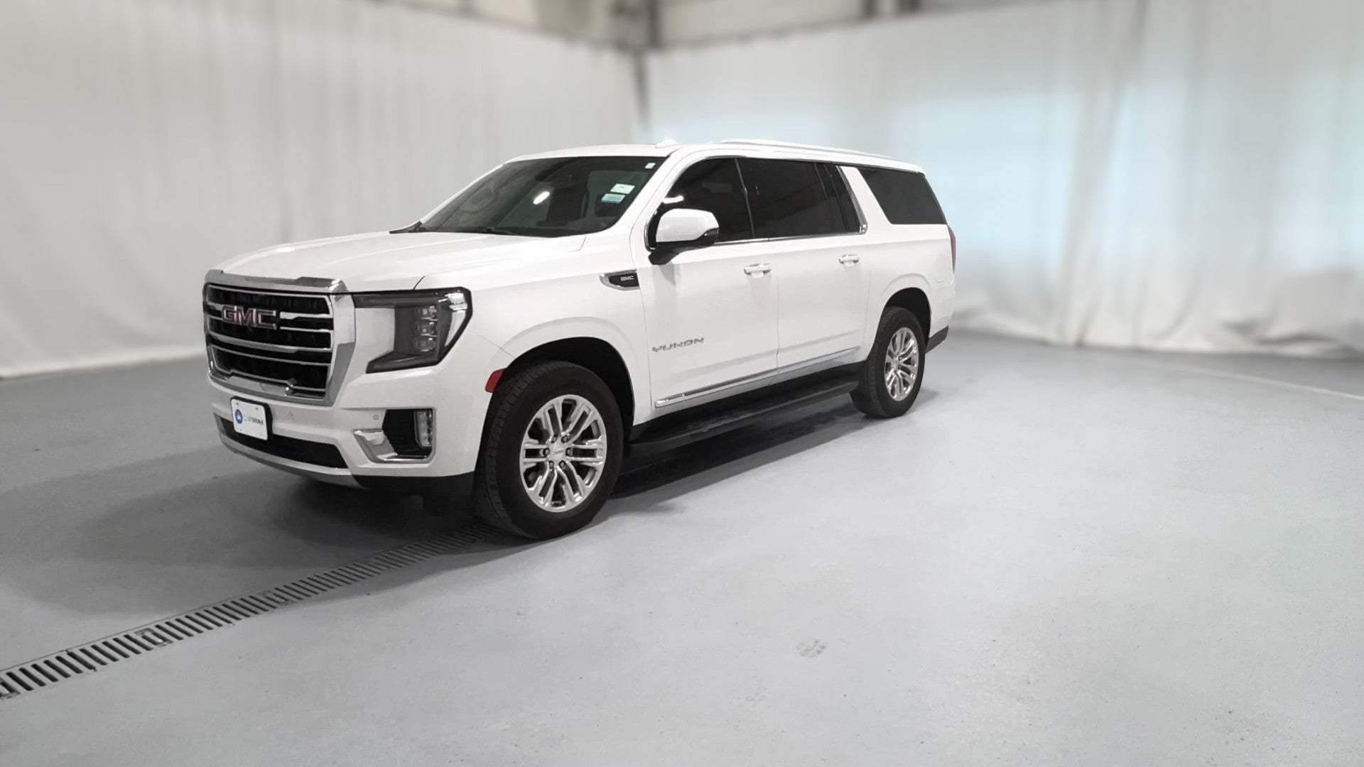 2022 GMC Yukon XL vehicle photo
