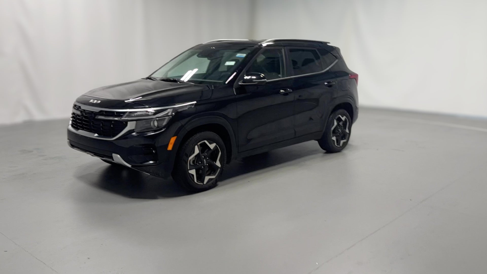 2025 Kia Seltos vehicle photo