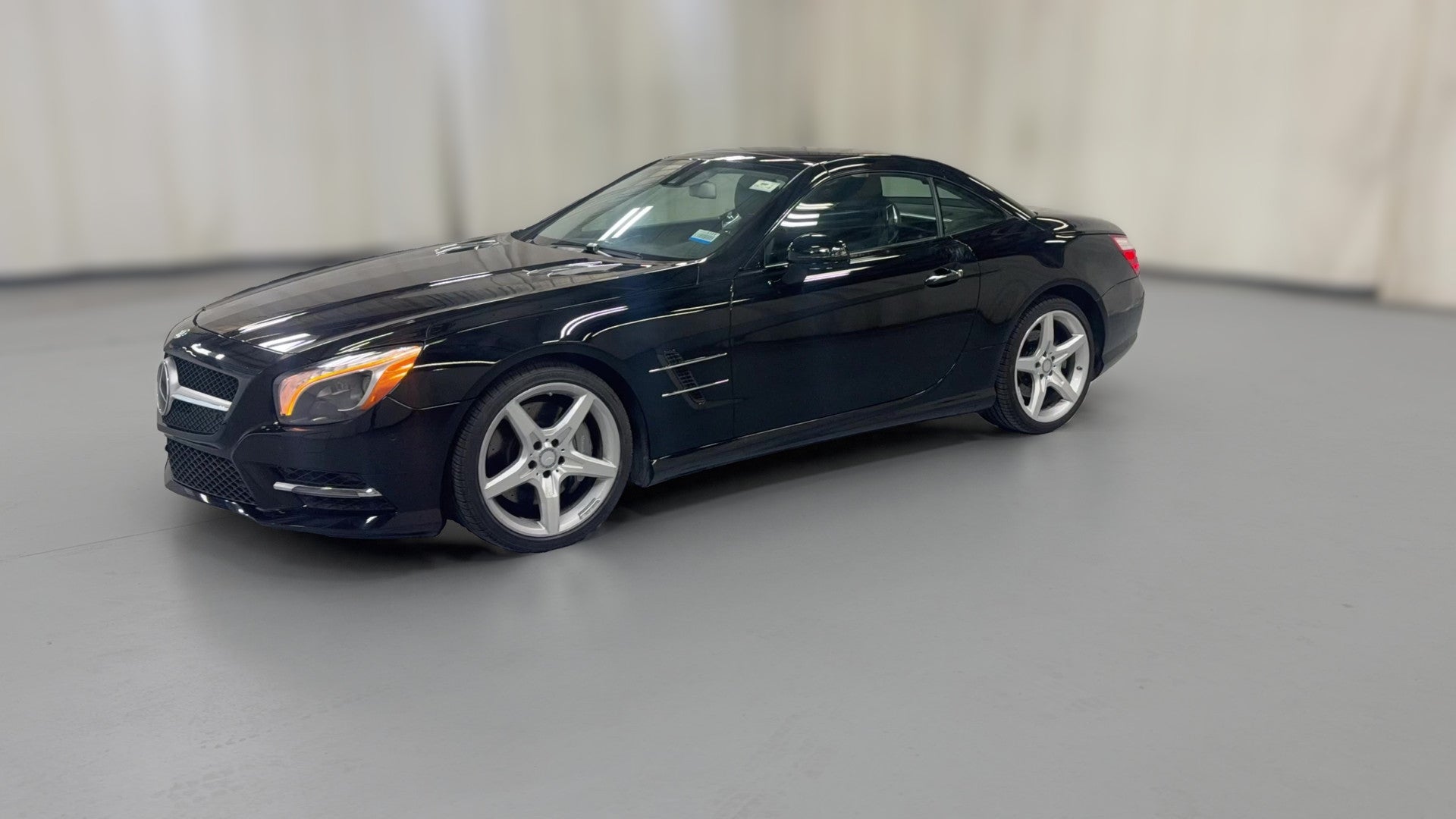 2013 Mercedes-Benz SL-Class vehicle photo